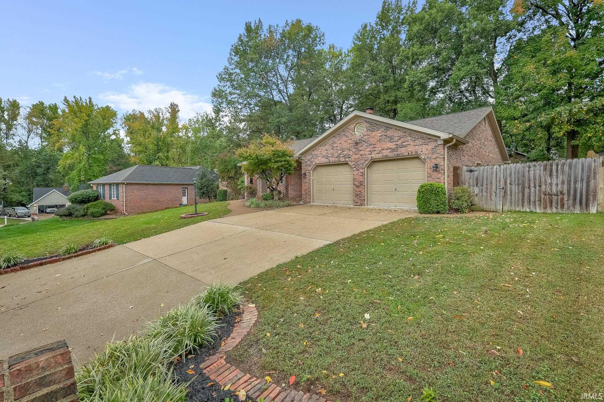 Photo 3 of Manufactured home for sale at 6576 Green Hl Dr, Evansville, IN 47711 | MLS# 202643234 | Listing updated on 2026-10-22