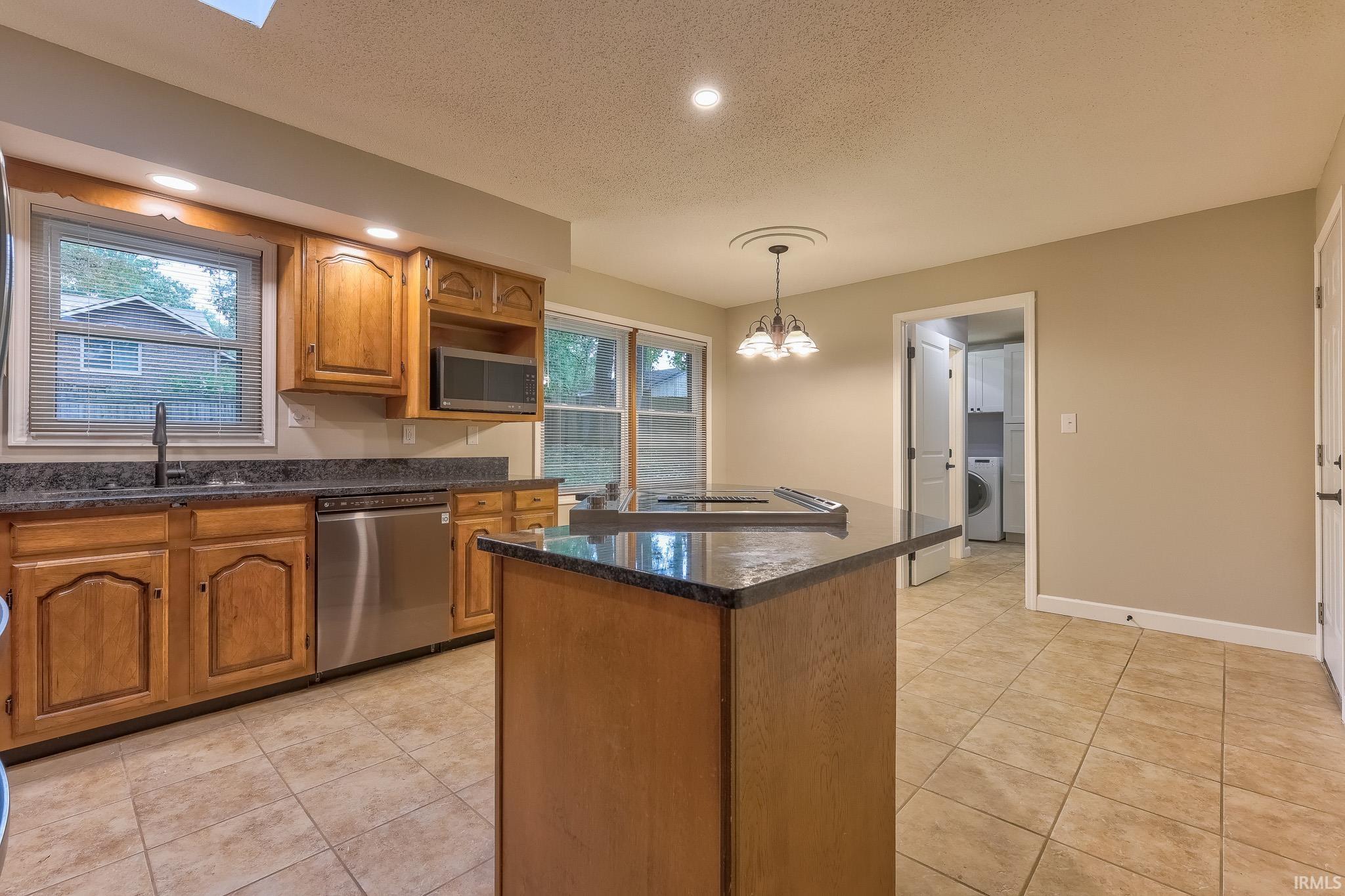 Photo 4 of Manufactured home for sale at 6576 Green Hl Dr, Evansville, IN 47711 | MLS# 202643234 | Listing updated on 2026-10-22