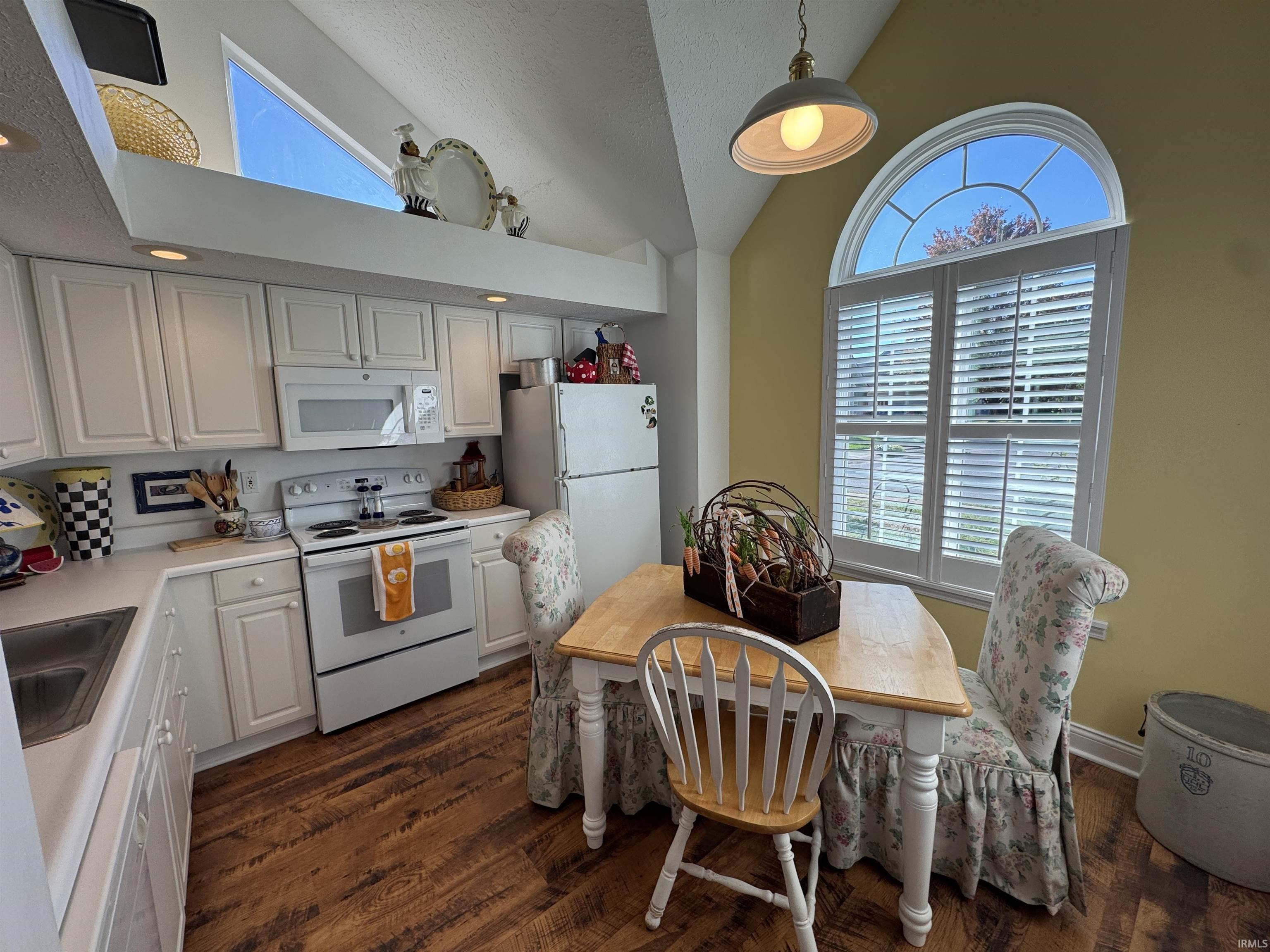 Photo 3 of Single family home for sale at 3936 Seasons, Evansville, IN 47715 | MLS# 202643330 | Listing updated on 2026-10-20