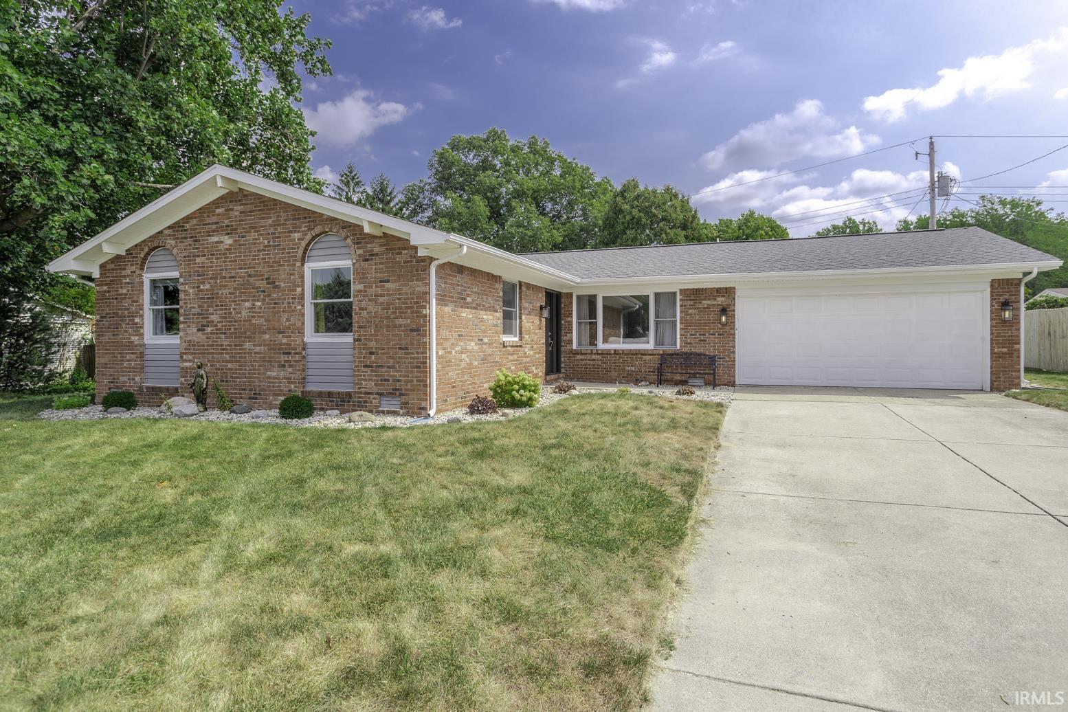 Photo 3 of Manufactured home for sale at 1701 Tanglewood Dr, Lafayette, IN 47905 | MLS# 202643367 | Listing updated on 2026-10-20