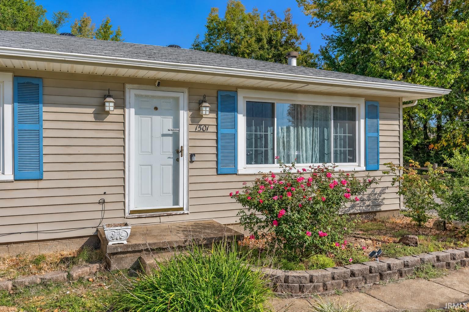 Photo 3 of Manufactured home for sale at 1501 Bower Ln, Evansville, IN 47710 | MLS# 202643389 | Listing updated on 2026-10-26