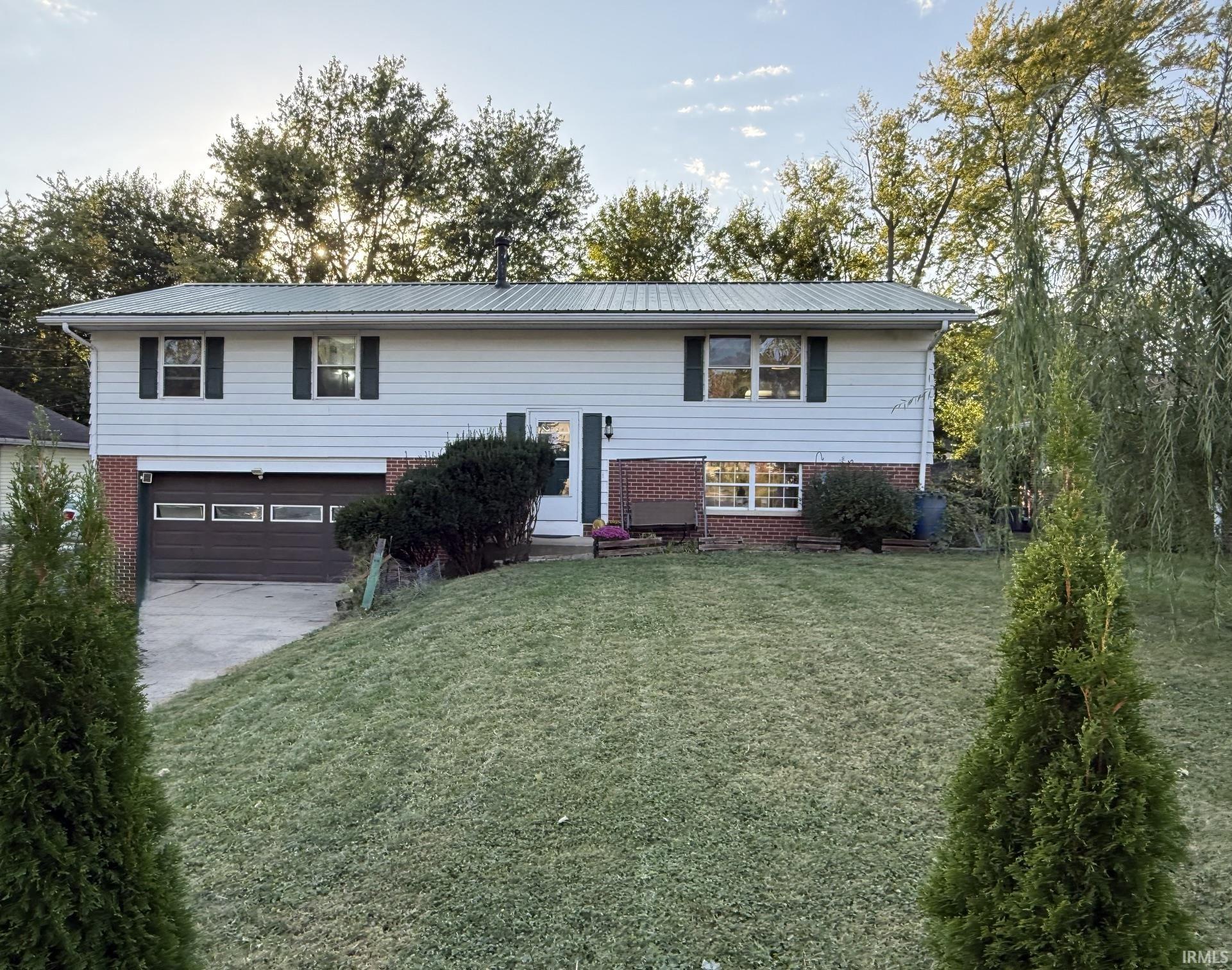 Photo 2 of Manufactured home for sale at 816 S 23rd Street, Lafayette, IN 47905 | MLS# 202643543 | Listing updated on 2026-10-21
