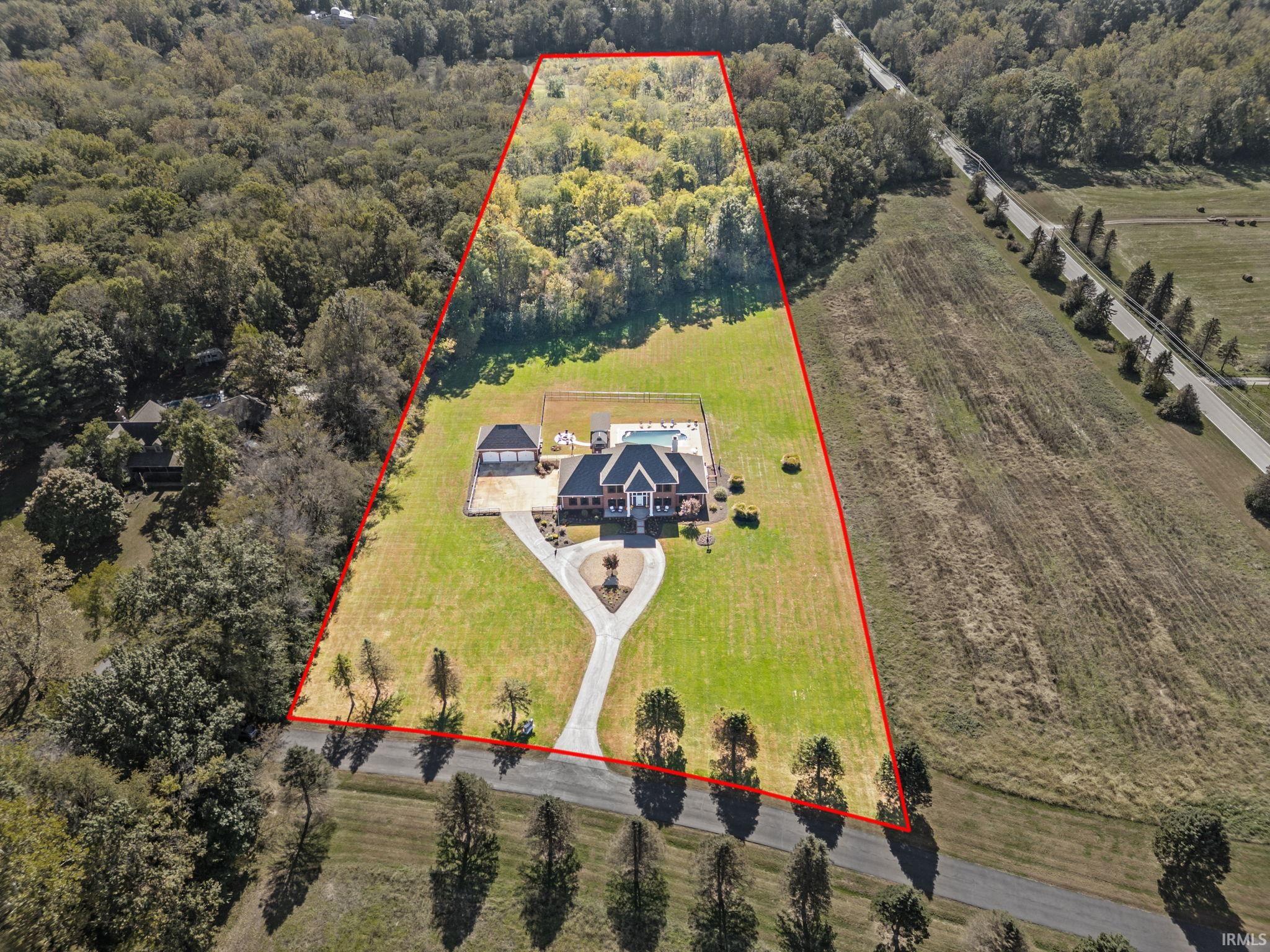 Photo 3 of Sale Pending at 1029 Wea Valley Dr, Lafayette, IN 47909 | MLS# 202643563 | Listing updated on 2026-10-26