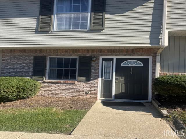 Condo for sale at 714 E Sherwood Hills Dr, Bloomington, IN 47401 | MLS# 202643643