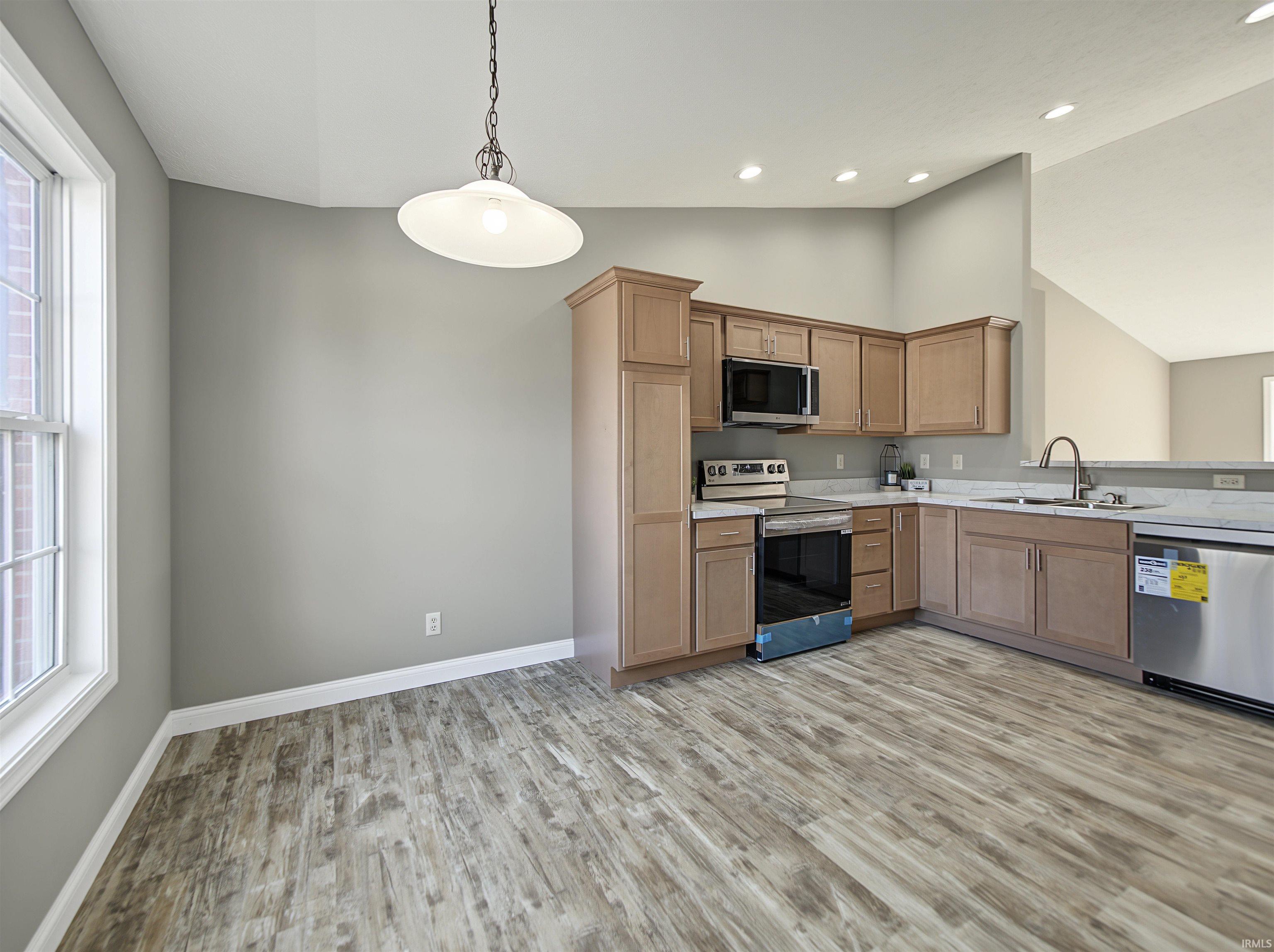 Photo 4 of Manufactured home for sale at 4721 Boardwalk Dr, Evansville, IN 47725 | MLS# 202643723 | Listing updated on 2026-10-22