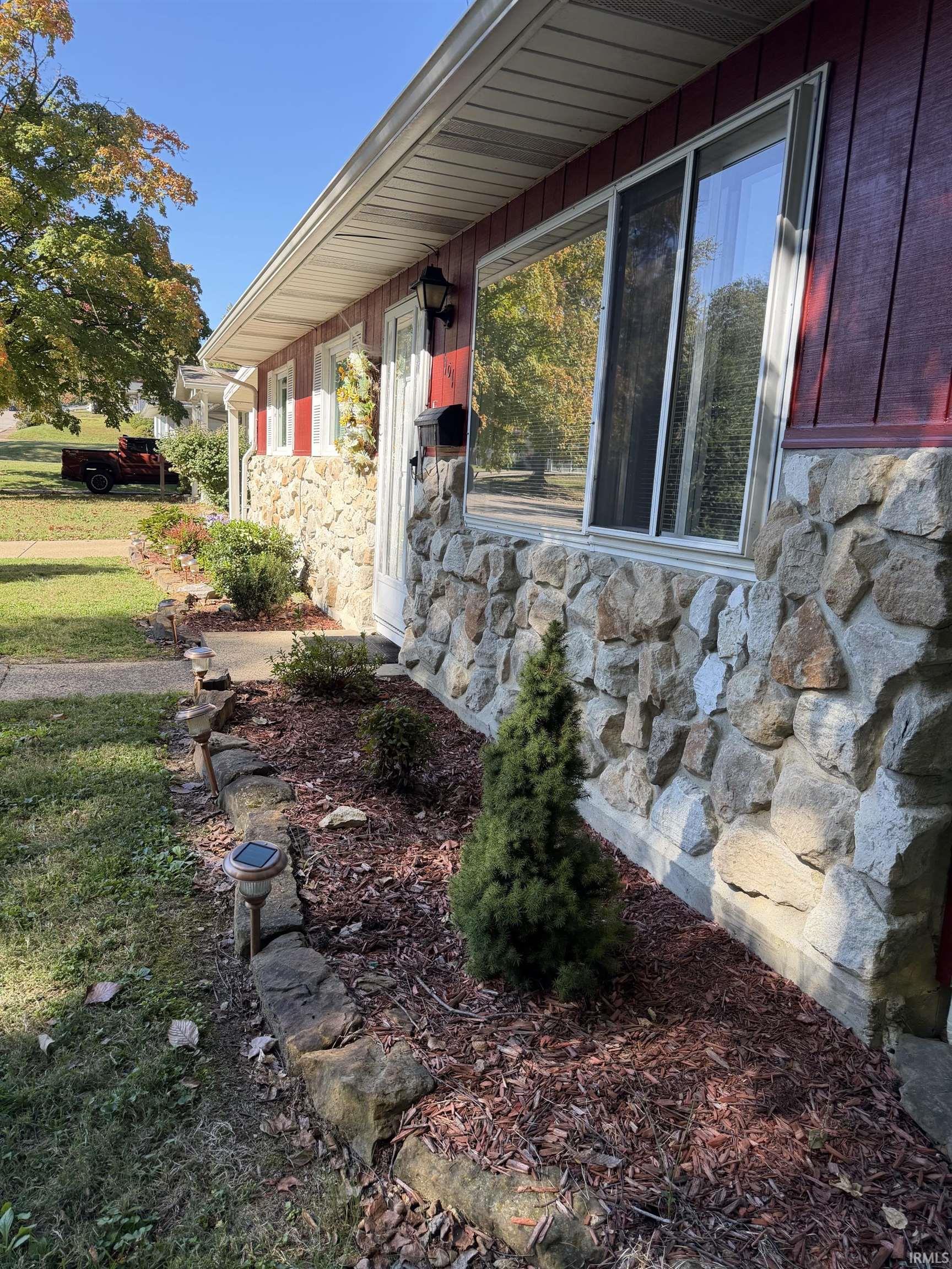 Photo 3 of Manufactured home for sale at 101 W Berkeley Ave, Evansville, IN 47710 | MLS# 202643762 | Listing updated on 2026-10-26