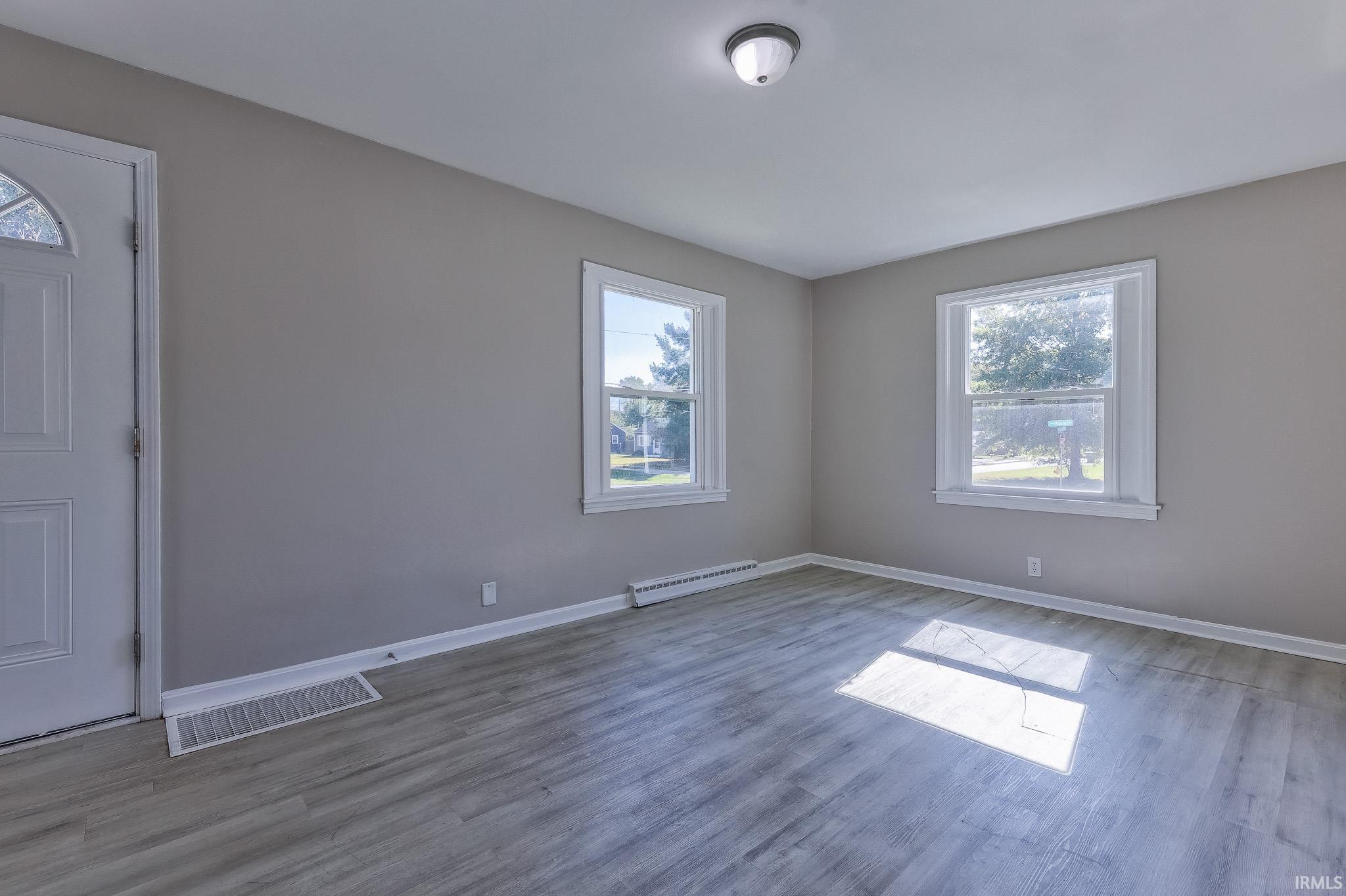 Photo 4 of Single family home for sale at 1015 S Alvord Blvd, Evansville, IN 47714 | MLS# 202643772 | Listing updated on 2026-10-22