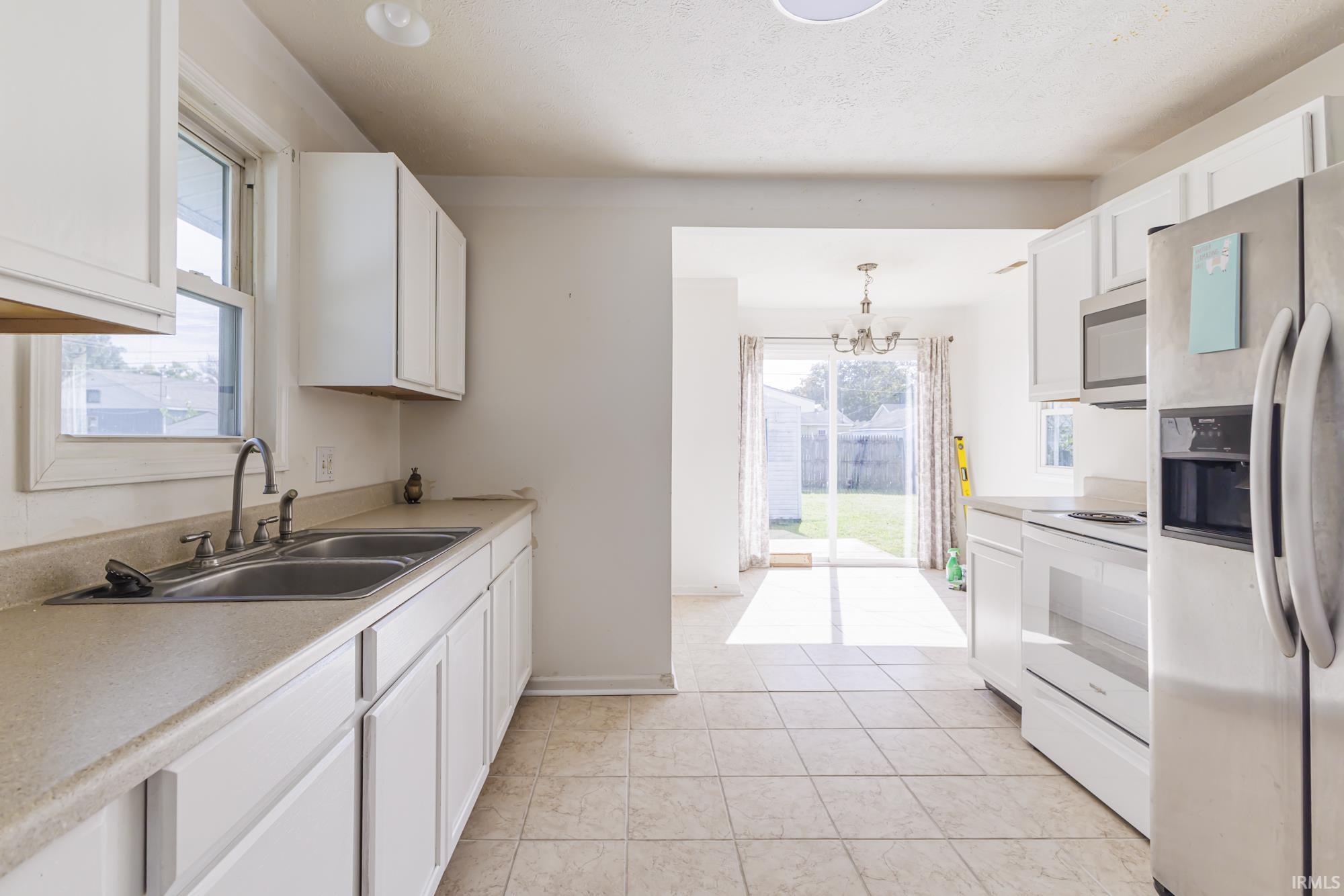 Photo 3 of Manufactured home for sale at 1717 W 13 Street, Muncie, IN 47302 | MLS# 202643789 | Listing updated on 2026-10-26