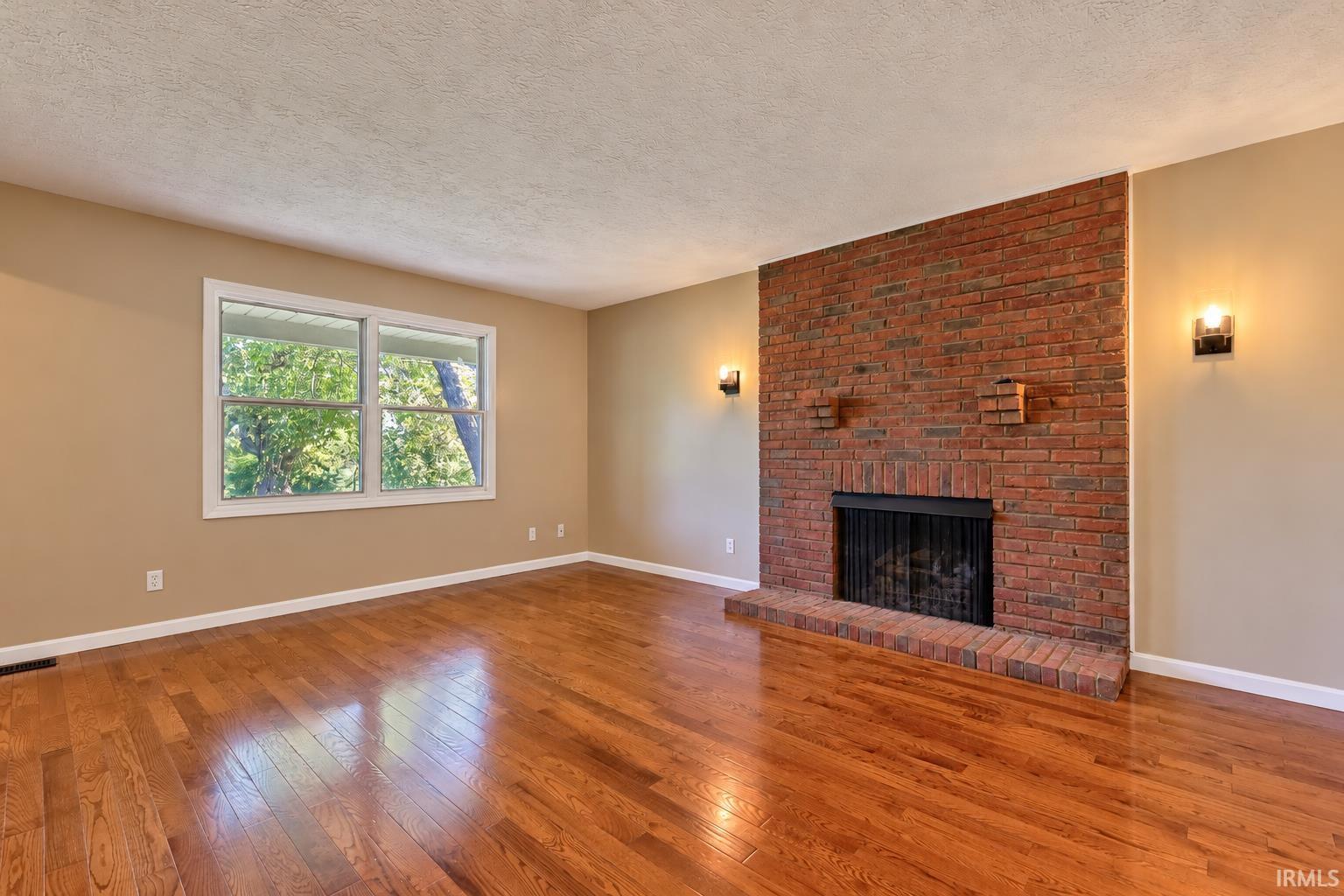 Photo 4 of Single family home for sale at 6951 Tonia Ct, Evansville, IN 47710 | MLS# 202643815 | Listing updated on 2026-10-23