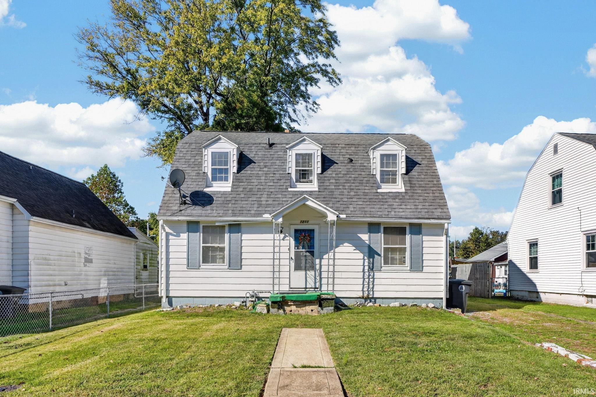 Photo 1 of Single family home for sale at 1211 S Evans Ave, Evansville, IN 47713 | MLS# 202643820 | Listing updated on 2026-10-25