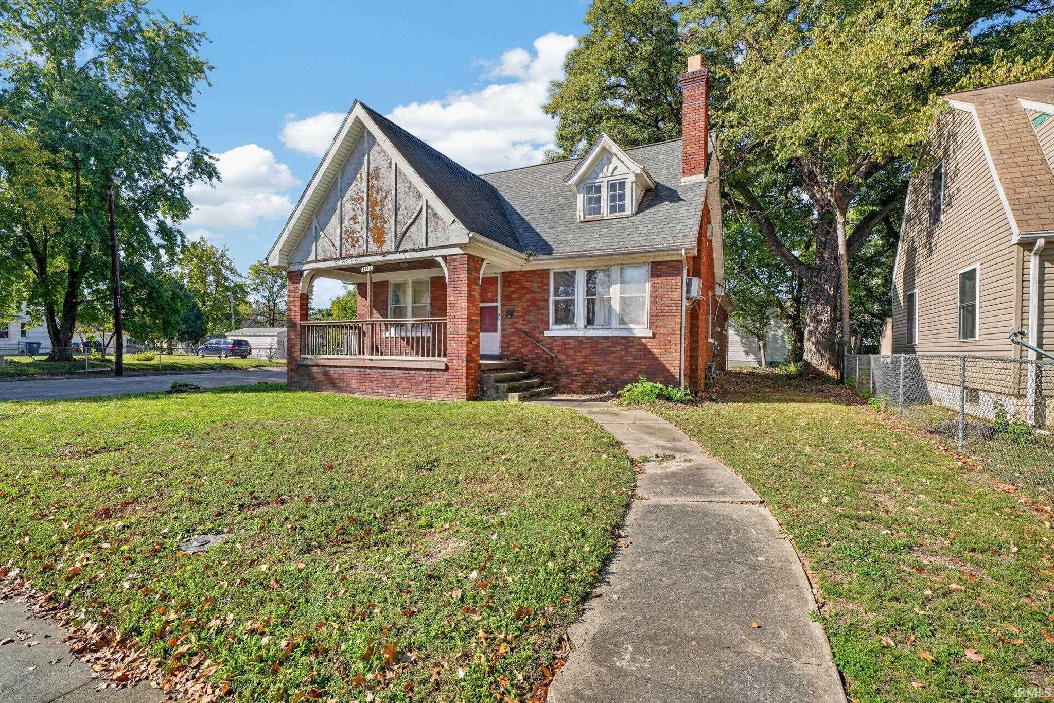 Photo 2 of Single family home for sale at 1167 S Evans Ave, Evansville, IN 47713 | MLS# 202643869 | Listing updated on 2026-10-26