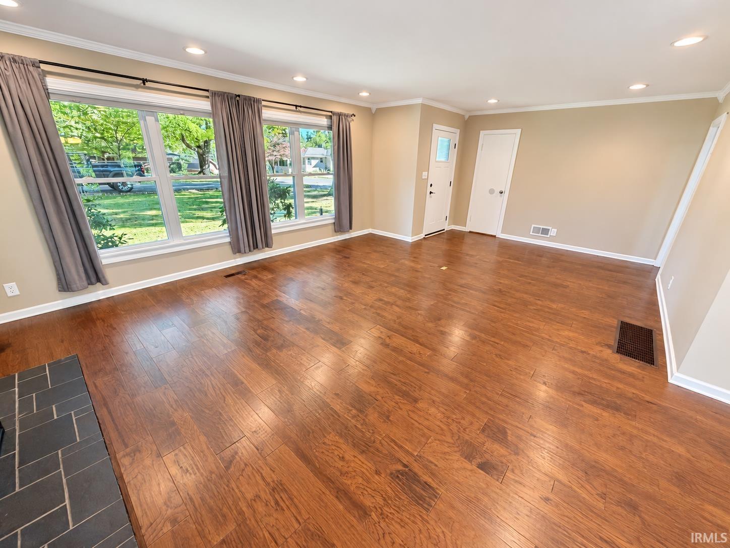 Photo 2 of Sale Pending at 13410 Woodland Ln, Evansville, IN 47725 | MLS# 202644063 | Listing updated on 2026-10-26