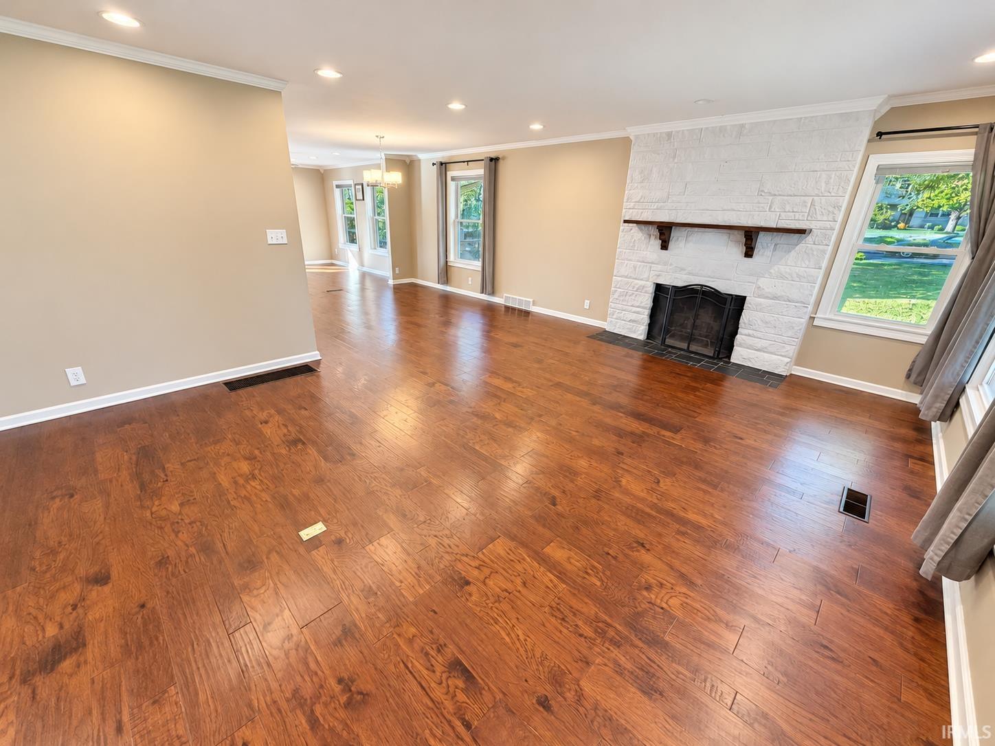 Photo 3 of Sale Pending at 13410 Woodland Ln, Evansville, IN 47725 | MLS# 202644063 | Listing updated on 2026-10-26