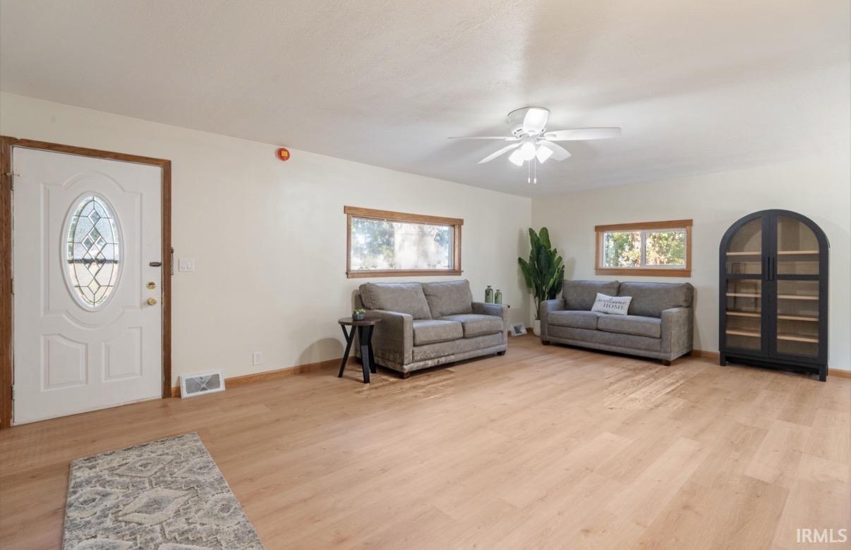 Photo 3 of Manufactured home for sale at 5815 S 600 East, Lafayette, IN 47909 | MLS# 202644106 | Listing updated on 2026-10-25