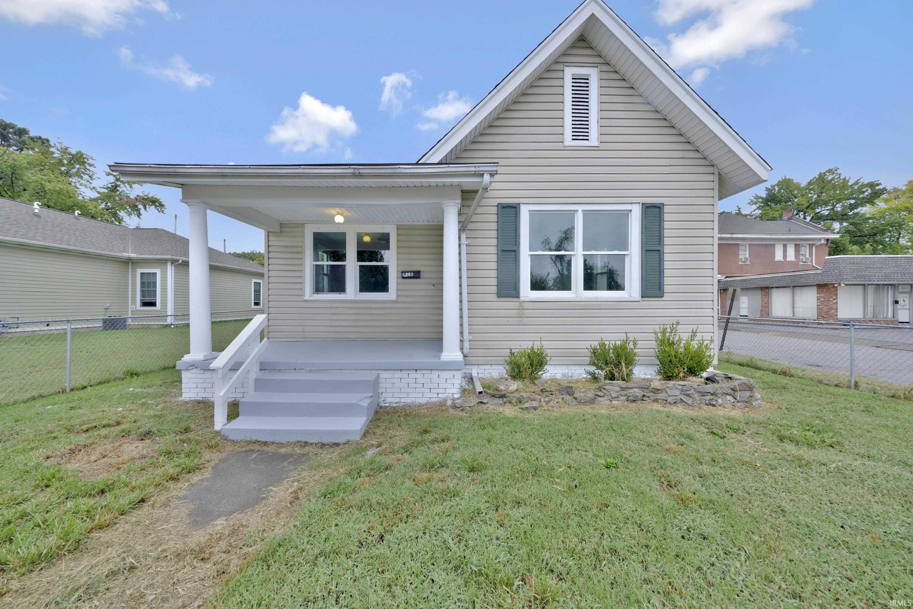 Photo 3 of Manufactured home for sale at 916 Washington Ave, Evansville, IN 47713 | MLS# 202644118 | Listing updated on 2026-10-26