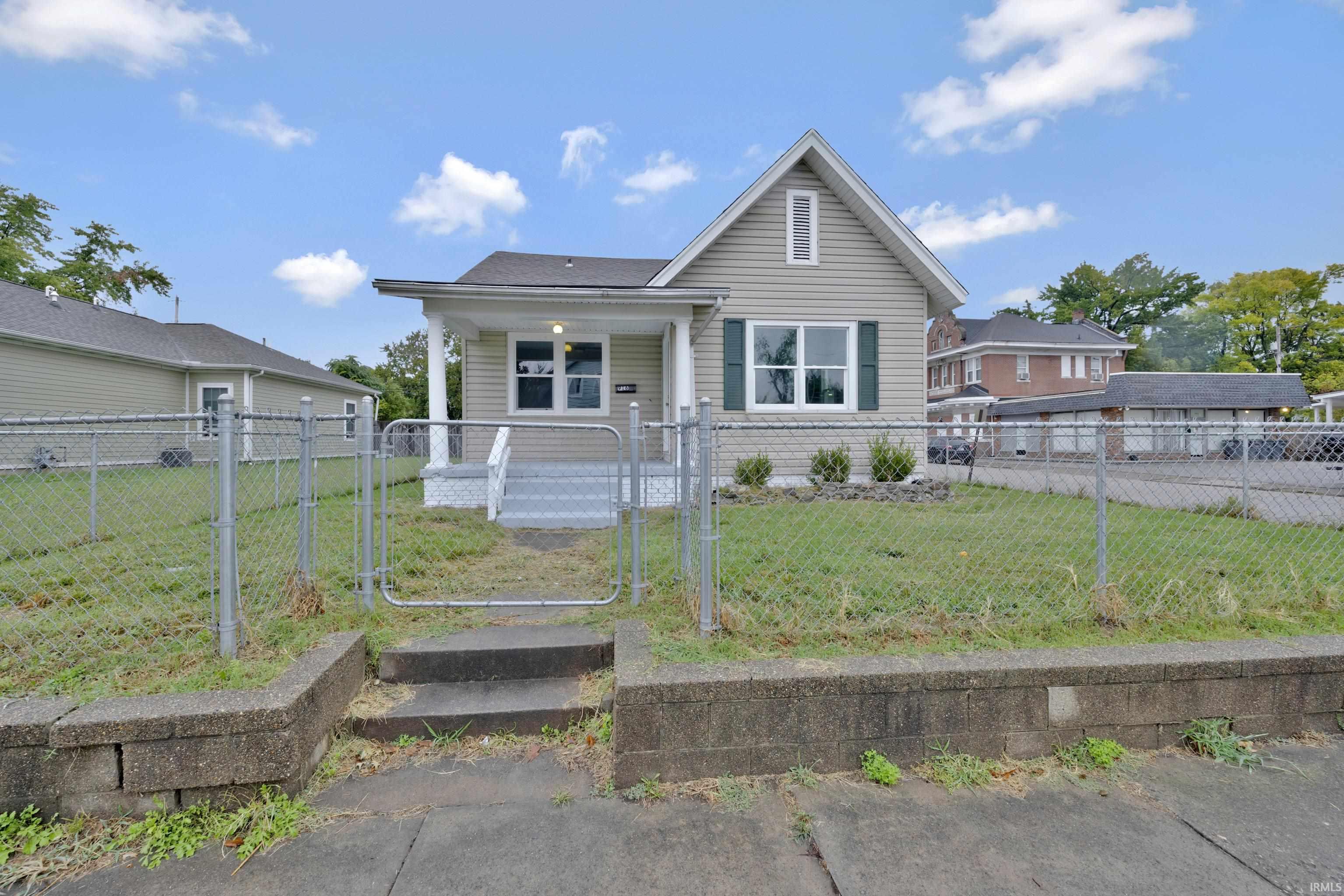 Photo 3 of Manufactured home for sale at 916 Washington Ave, Evansville, IN 47713 | MLS# 202644118 | Listing updated on 2026-10-26