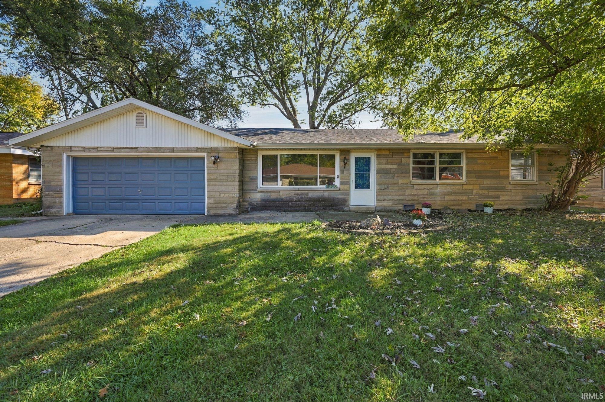Manufactured home for sale at 4500 N New York Ave, Muncie, IN 47304 | MLS# 202644193