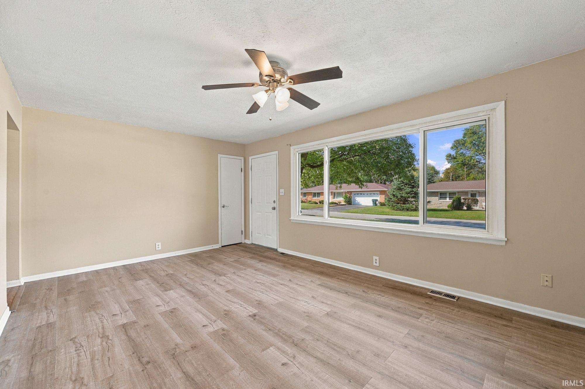Photo 3 of Manufactured home for sale at 4500 N New York Ave, Muncie, IN 47304 | MLS# 202644193 | Listing updated on 2026-10-26