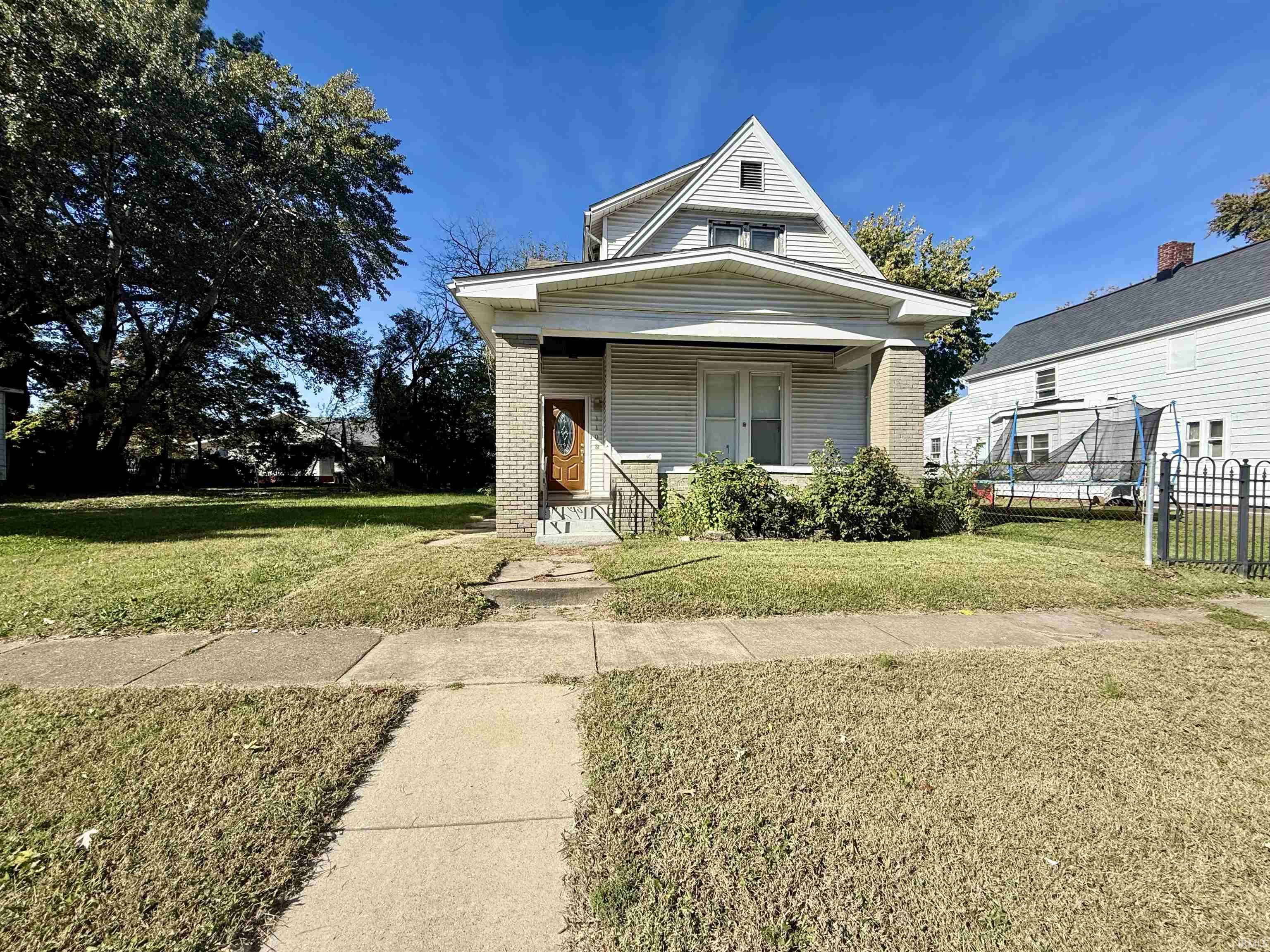 Photo 2 of Single family home for sale at 1108 Baker Ave, Evansville, IN 47710 | MLS# 202644224 | Listing updated on 2026-10-26