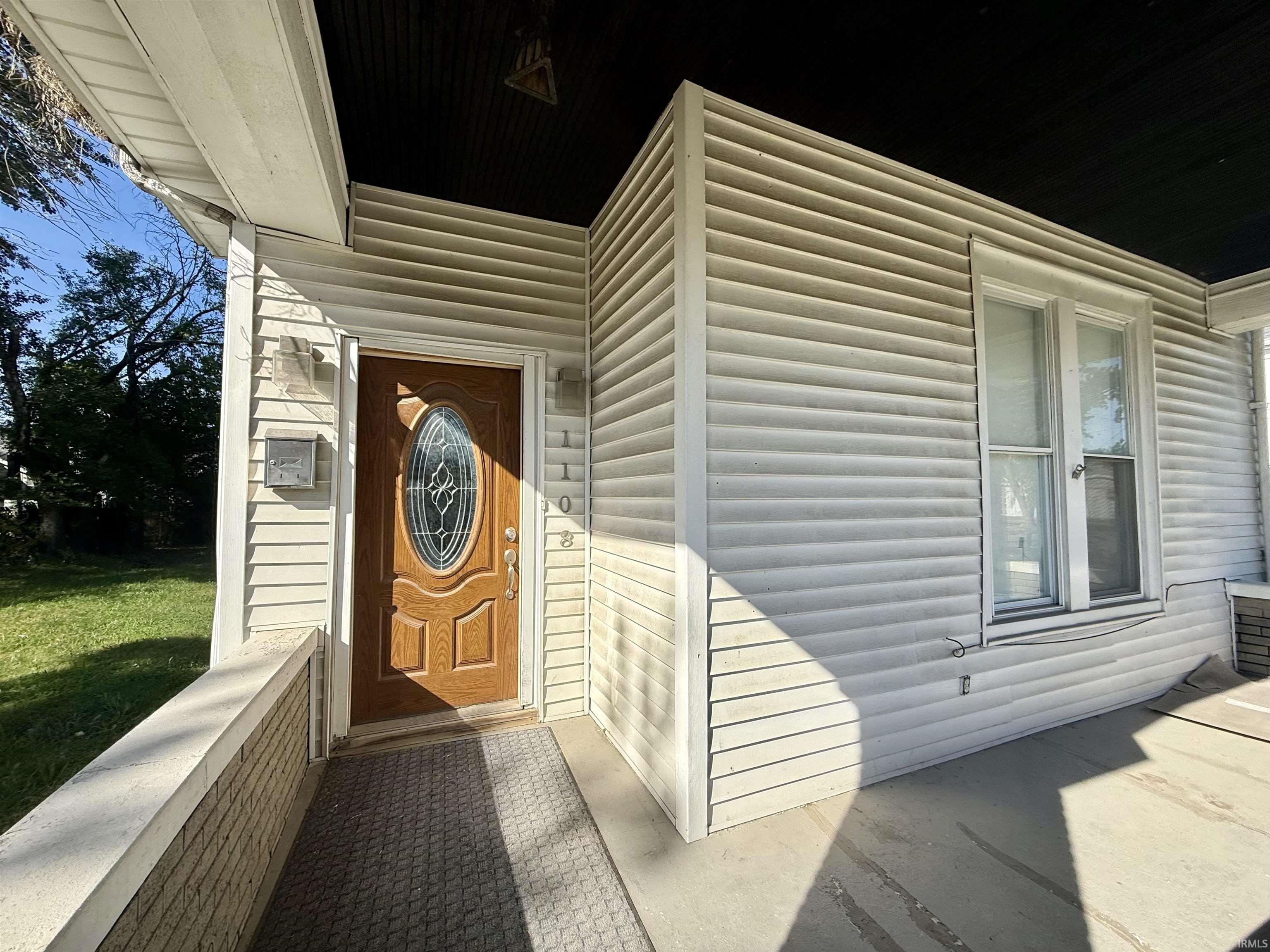 Photo 3 of Single family home for sale at 1108 Baker Ave, Evansville, IN 47710 | MLS# 202644224 | Listing updated on 2026-10-26