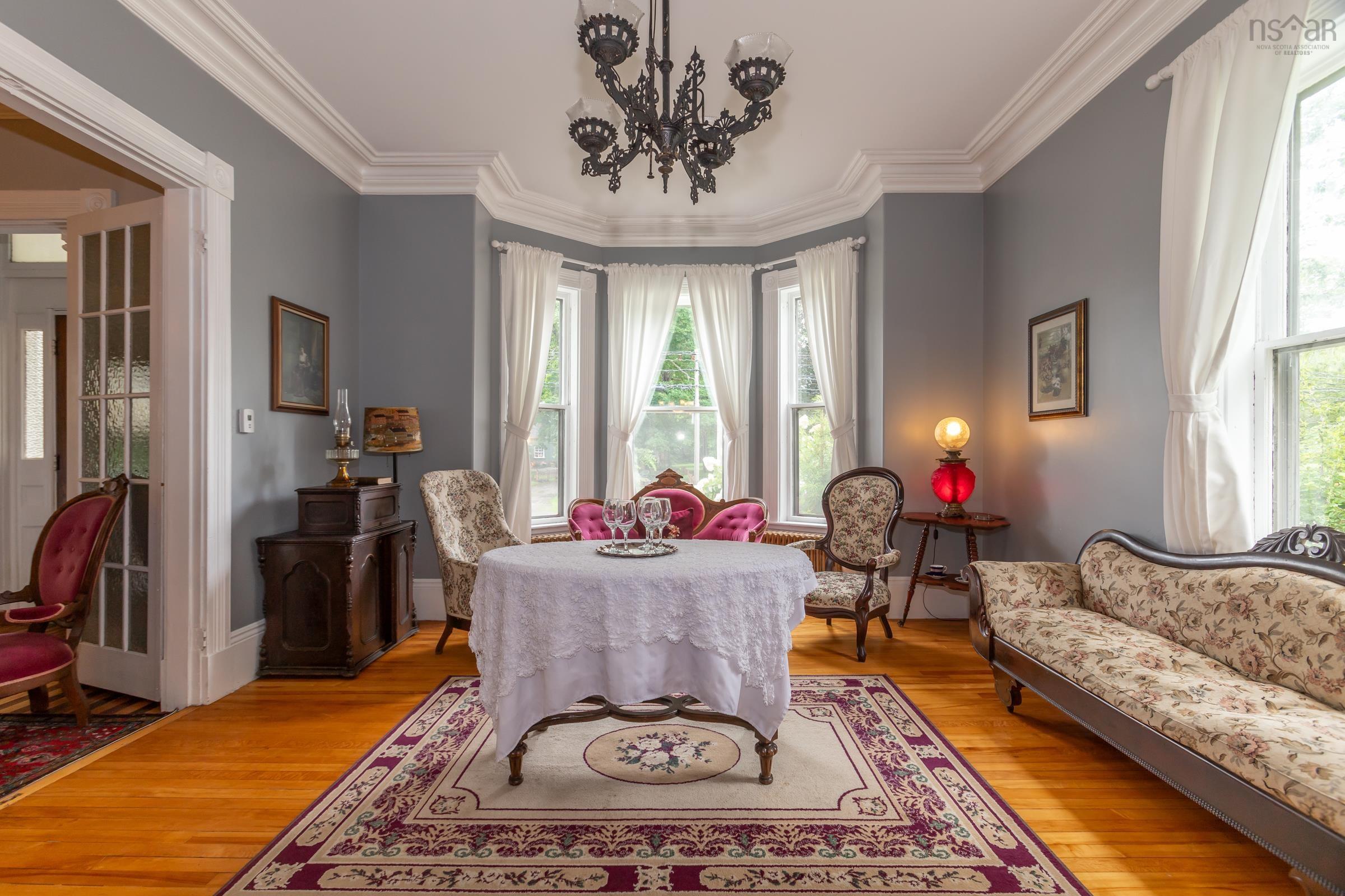$795,000.00: 548 St George Street, Annapolis Royal