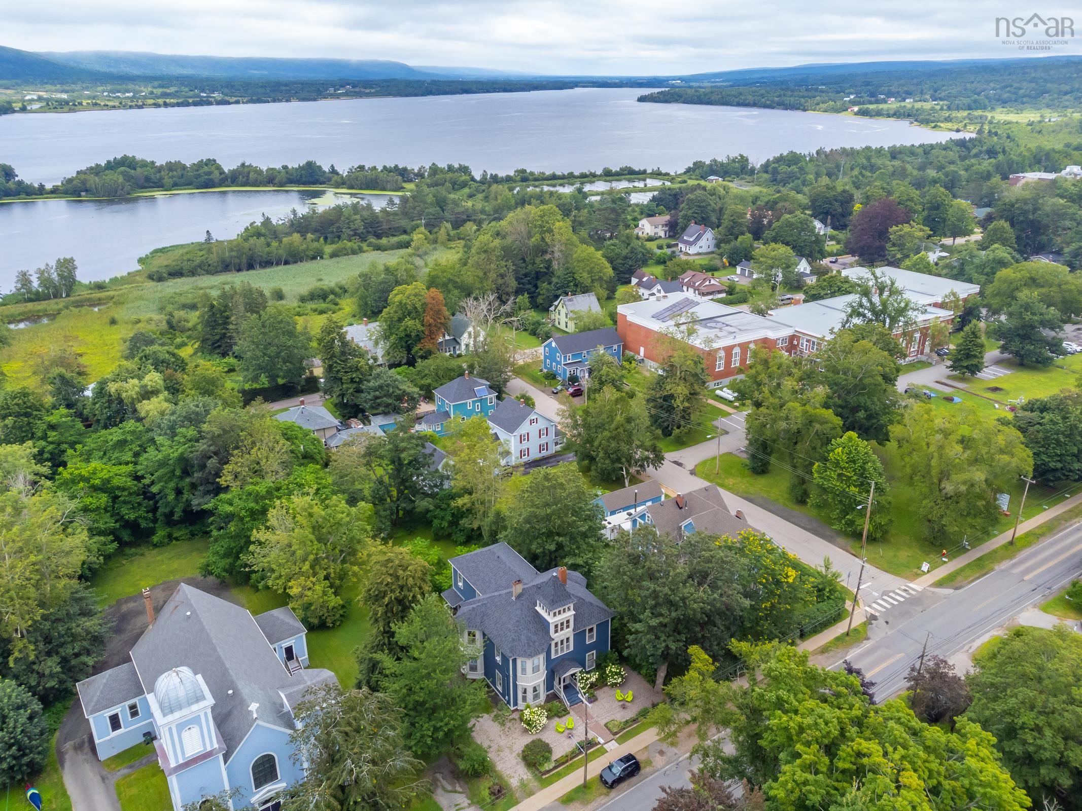 $795,000.00: 548 St George Street, Annapolis Royal