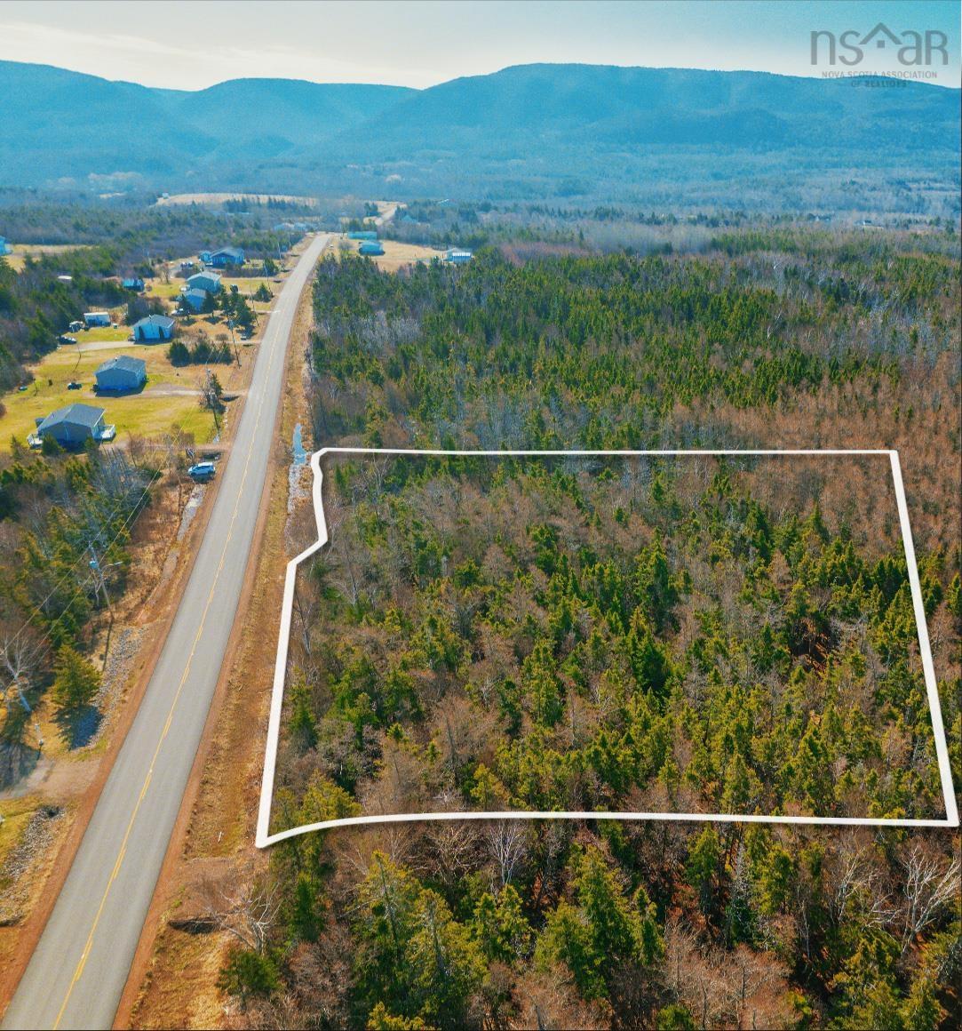 $18,400.00: Plateau Road, Chéticamp