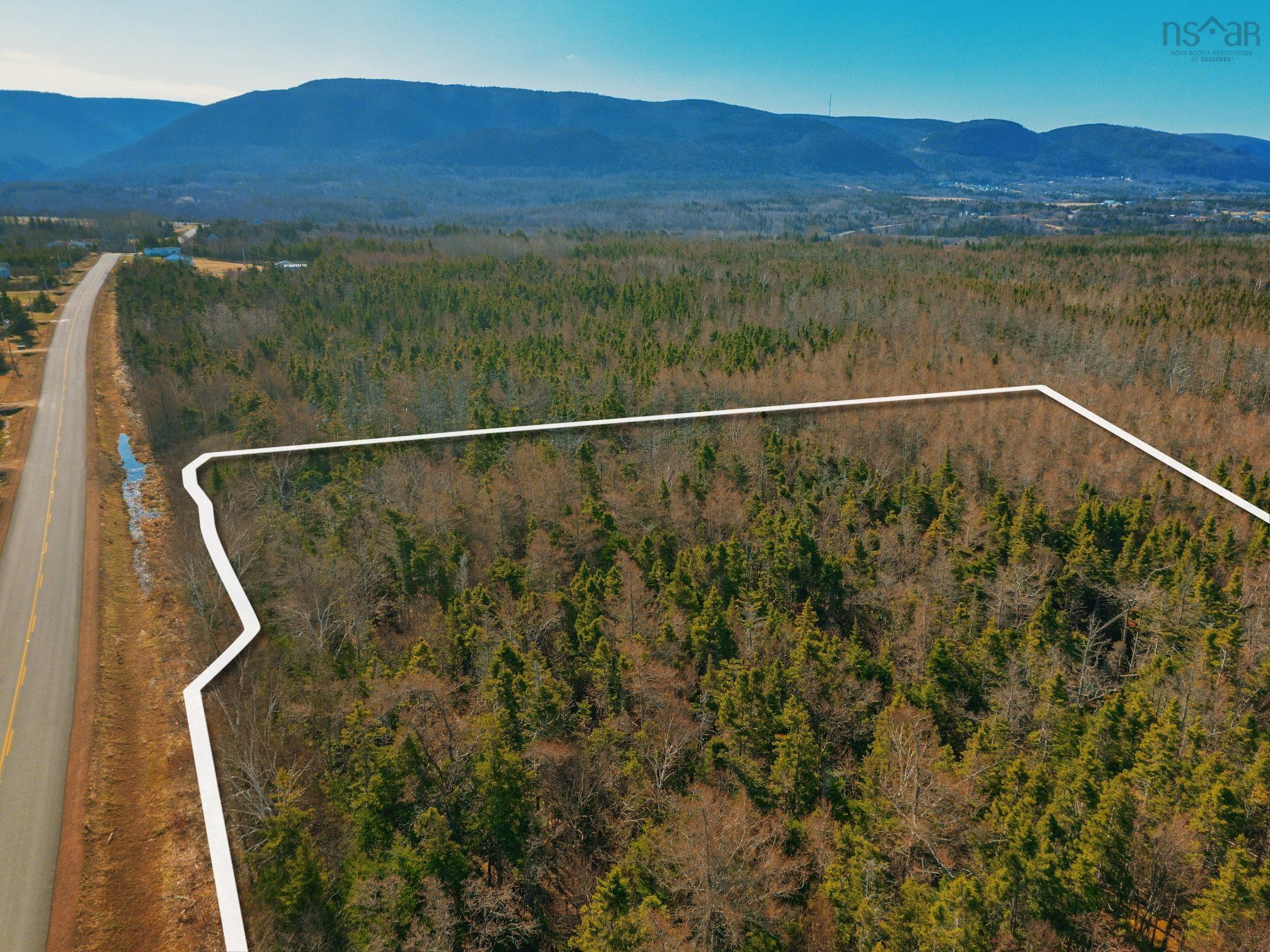 $18,400.00: Plateau Road, Chéticamp