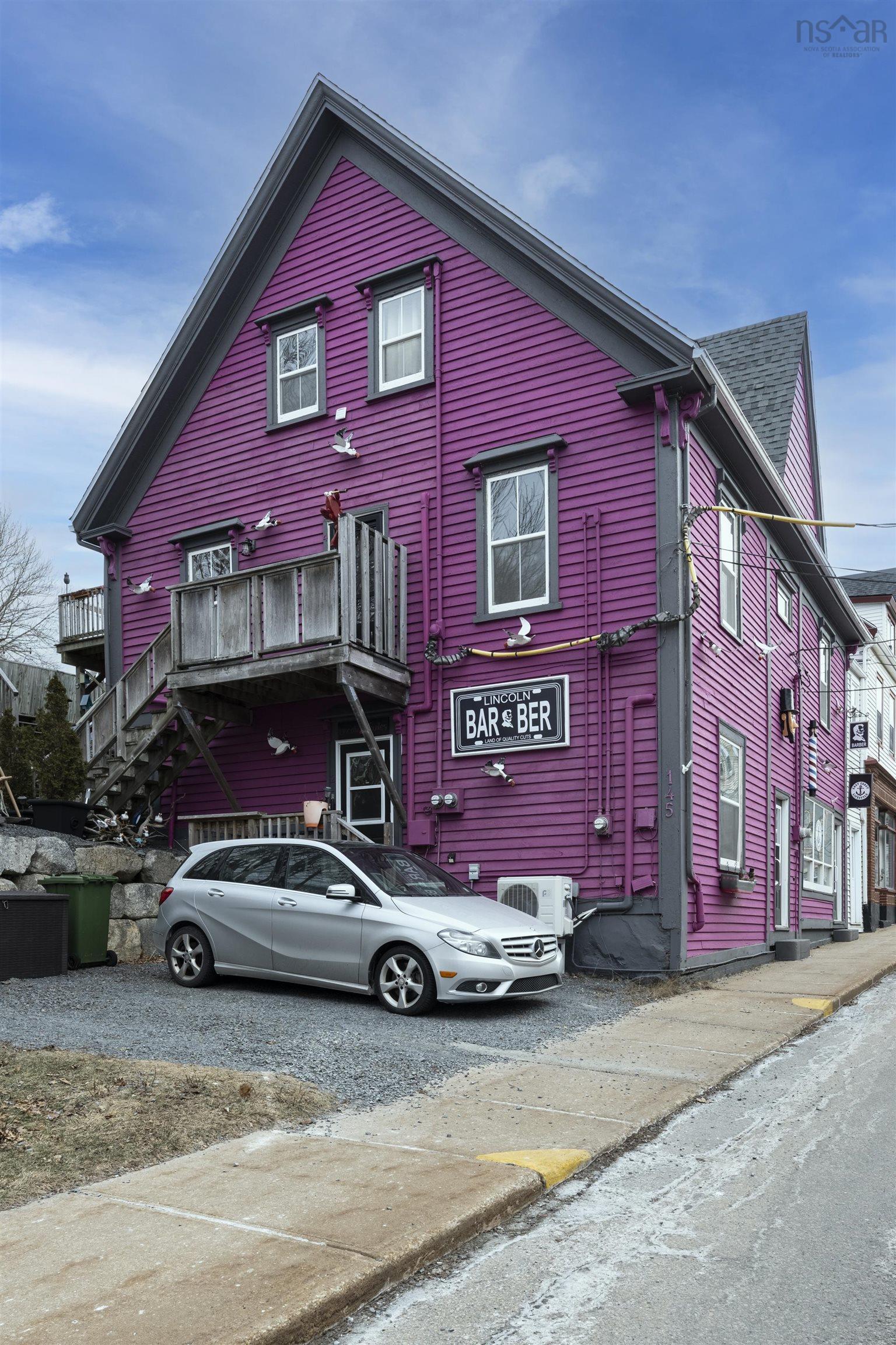 $749,000.00: 145 Lincoln Street, Lunenburg