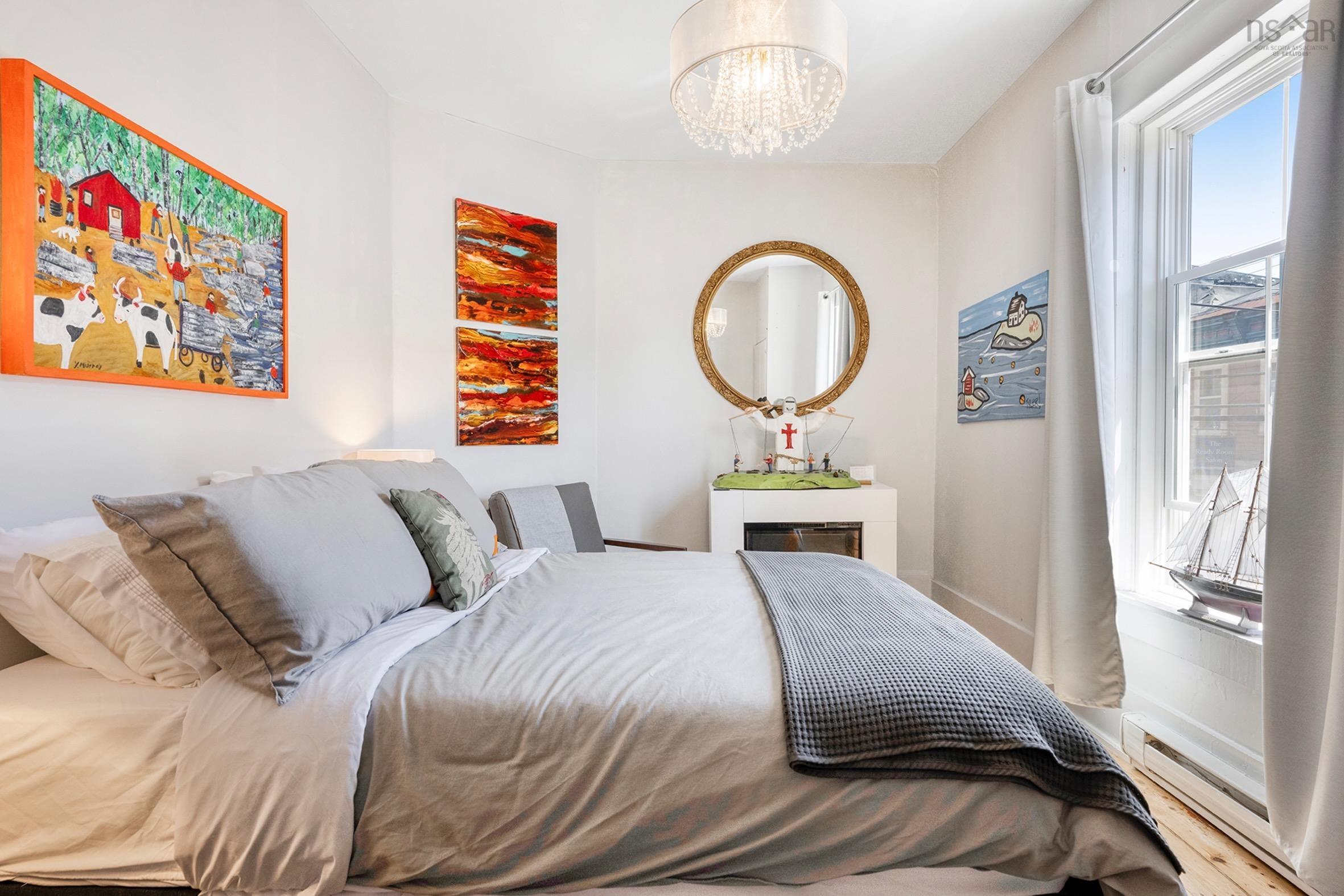 $749,000.00: 145 Lincoln Street, Lunenburg