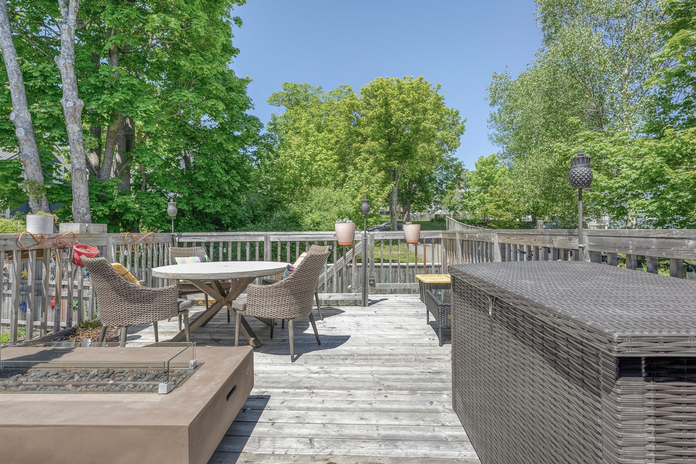 $749,000.00: 145 Lincoln Street, Lunenburg