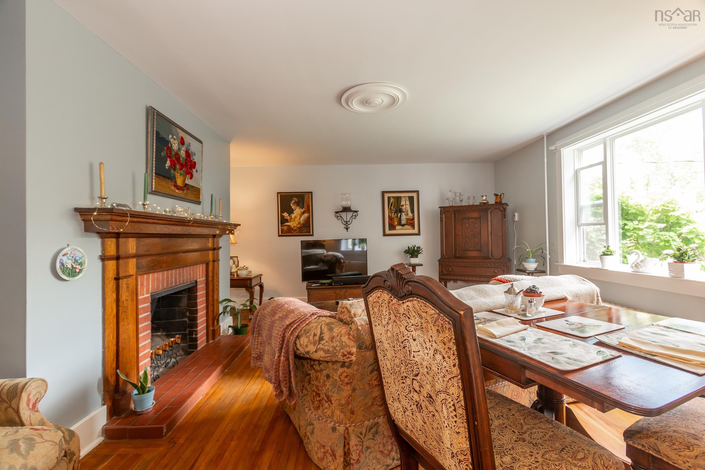 $740,000.00: 789-791 Saint George Street, Annapolis Royal