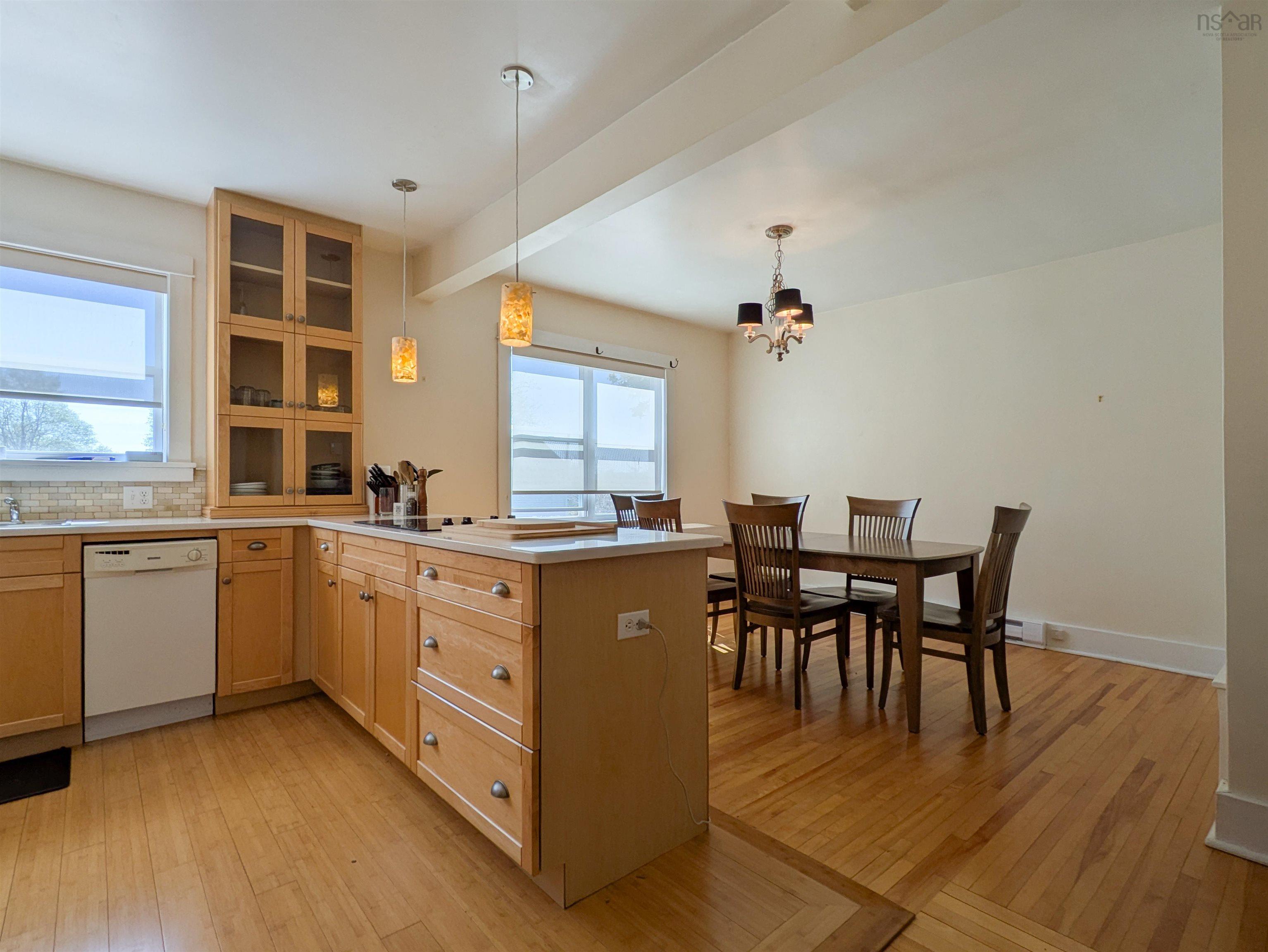 $730,000.00: 789-791 Saint George Street, Annapolis Royal
