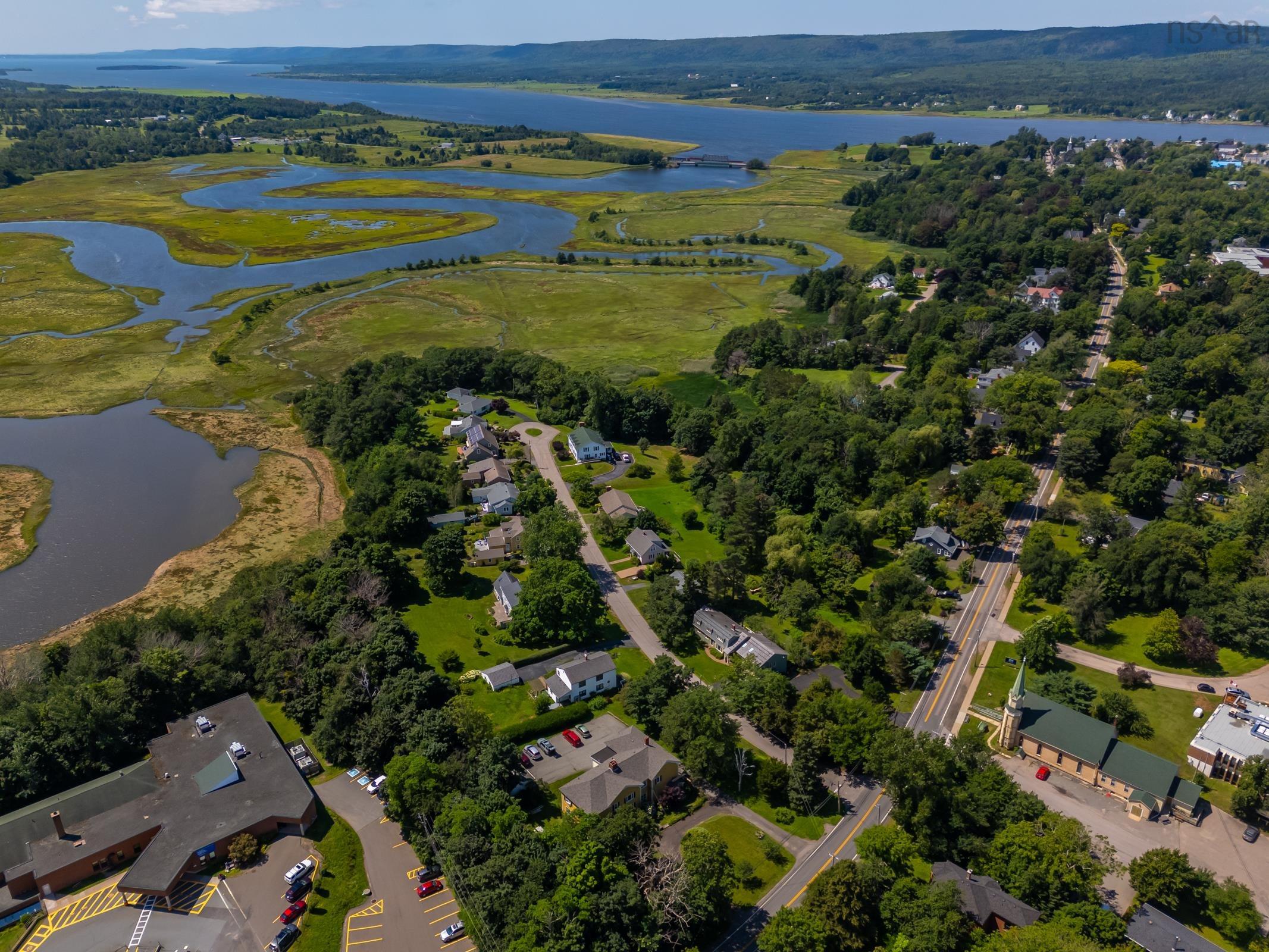 $740,000.00: 789-791 Saint George Street, Annapolis Royal