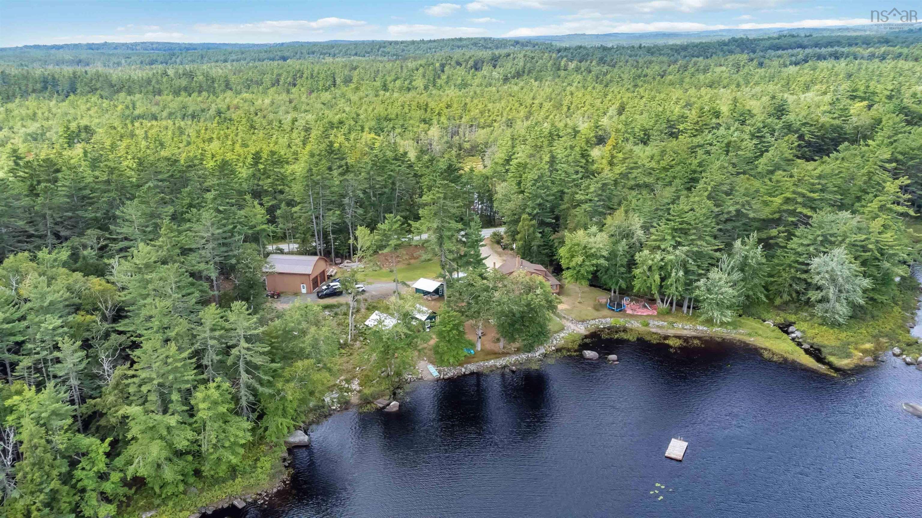 $549,900.00: 7602 Highway 8, South Brookfield