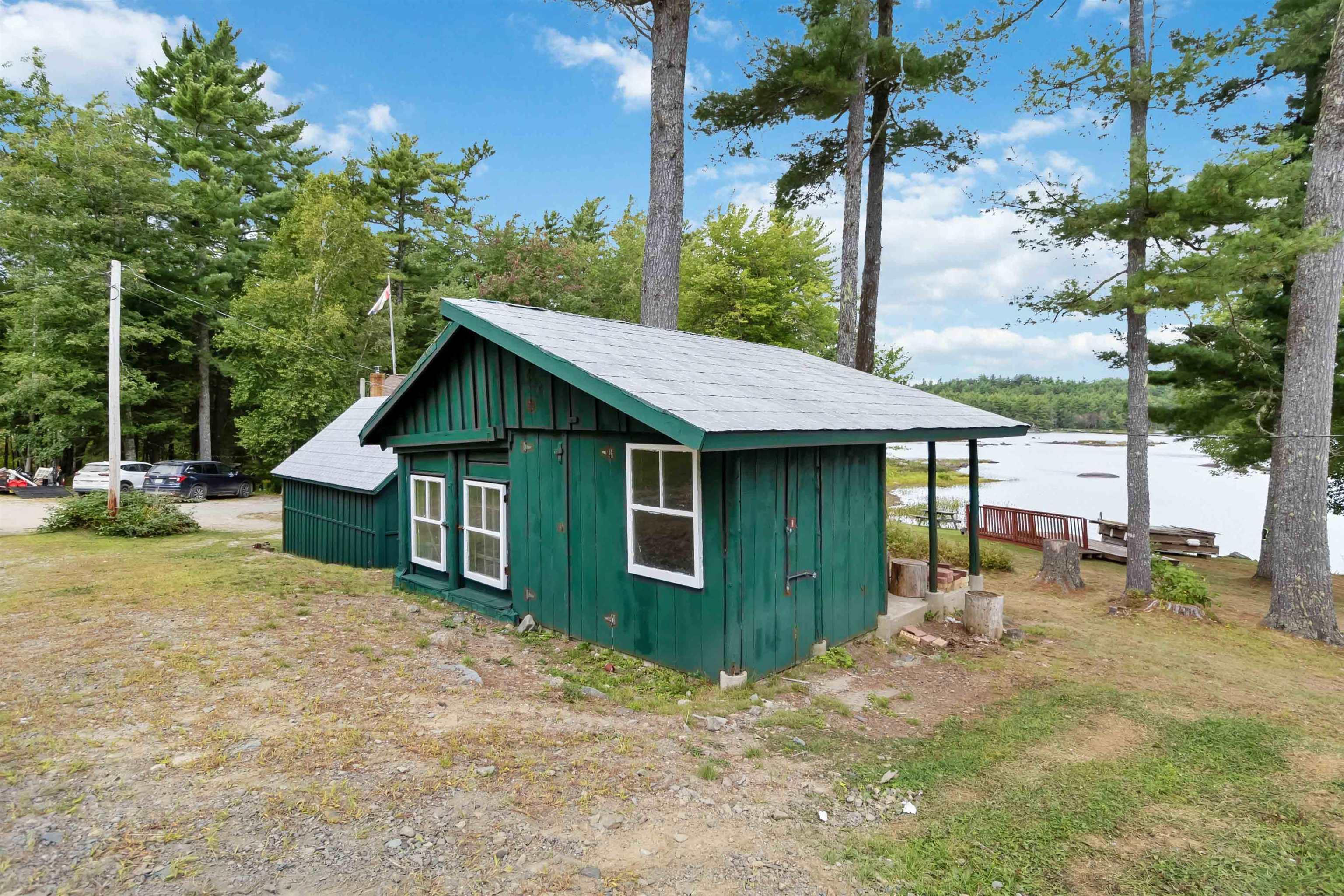 $549,900.00: 7602 Highway 8, South Brookfield