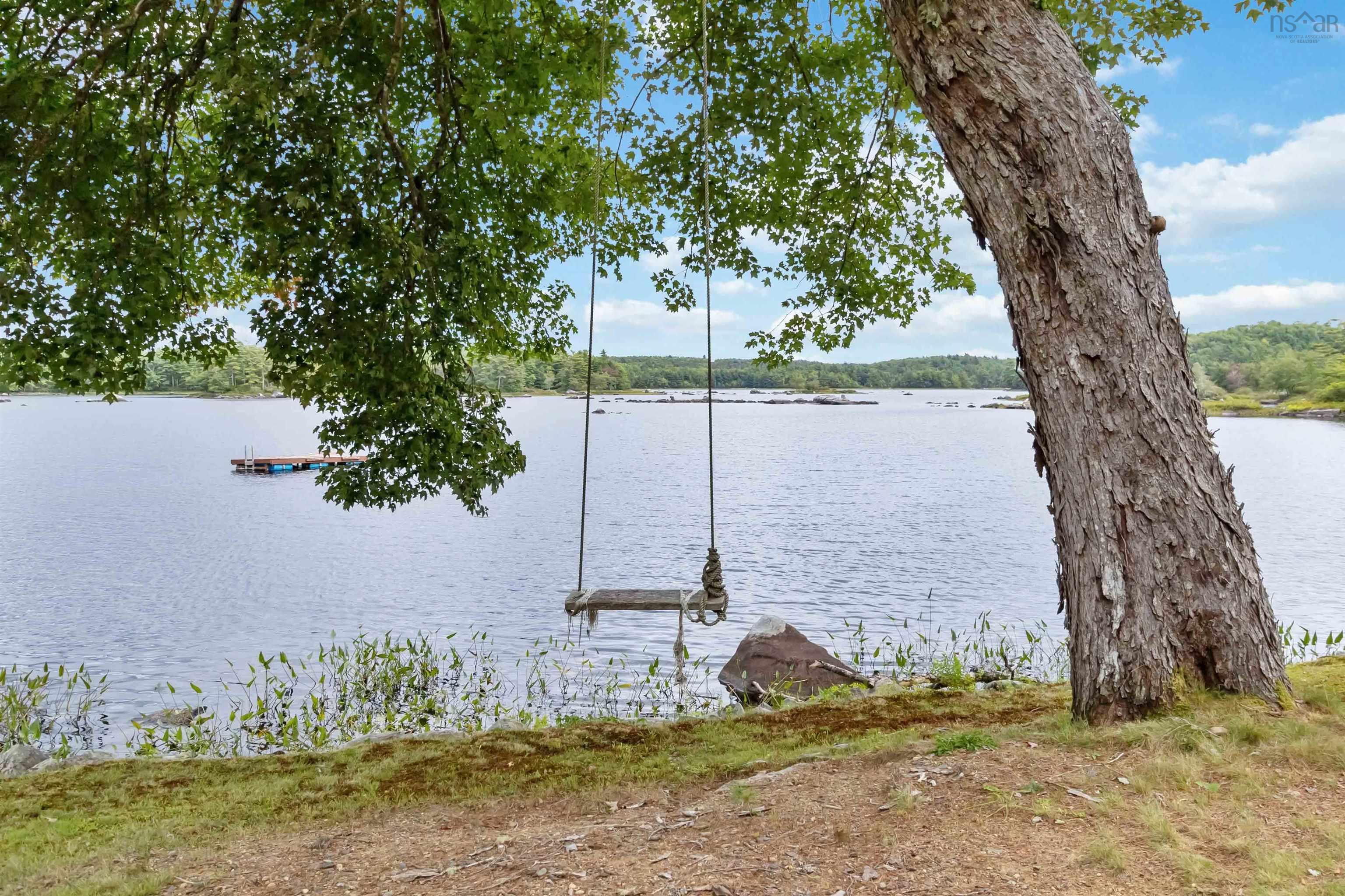 $549,900.00: 7602 Highway 8, South Brookfield
