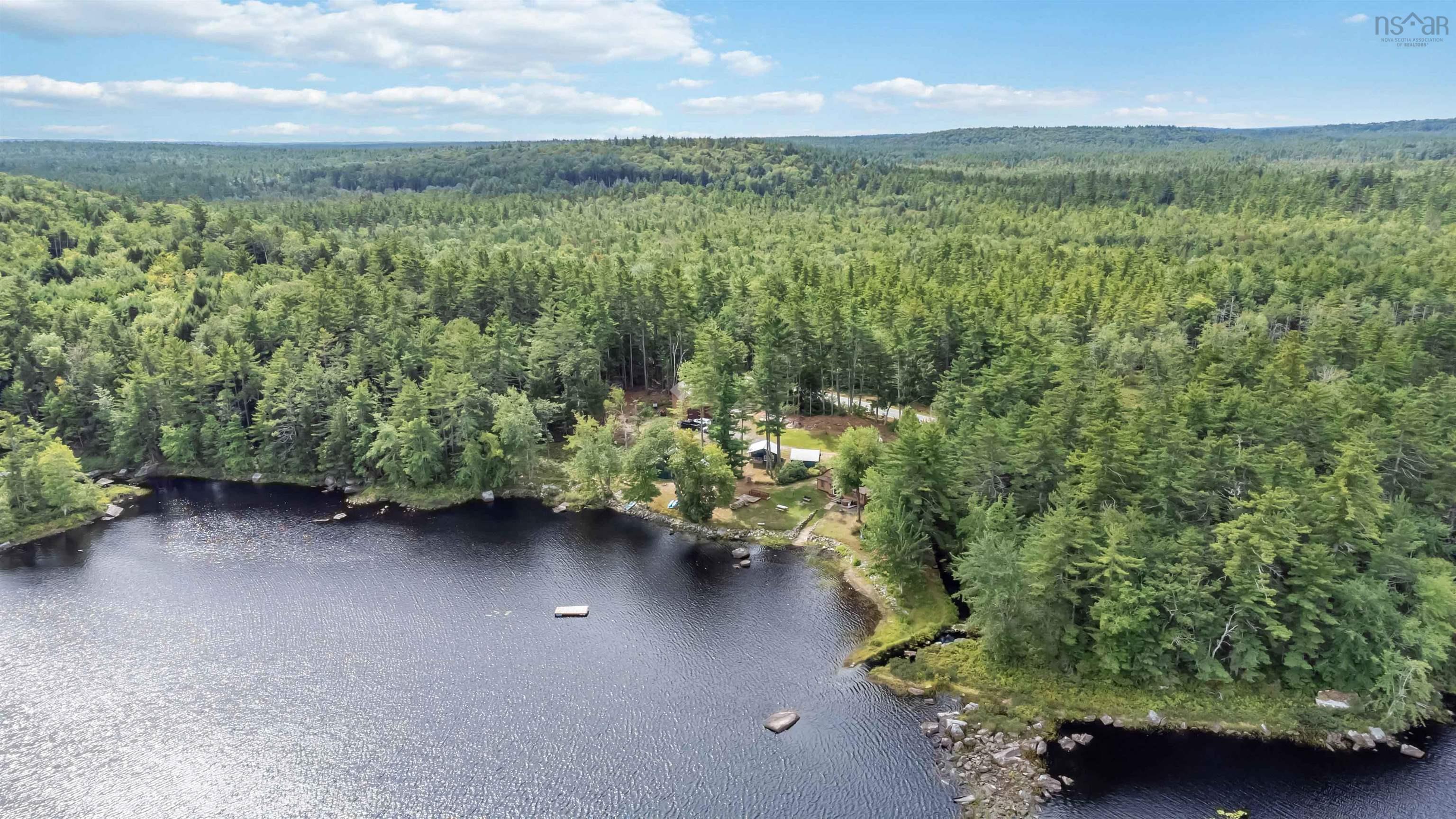 $549,900.00: 7602 Highway 8, South Brookfield
