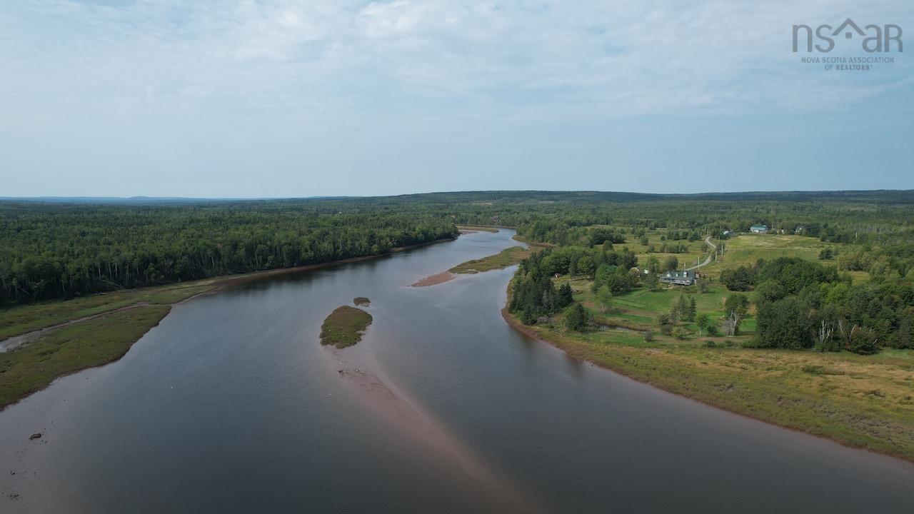$110,975.00: 24-4 Highway 321 Highway, Roslin