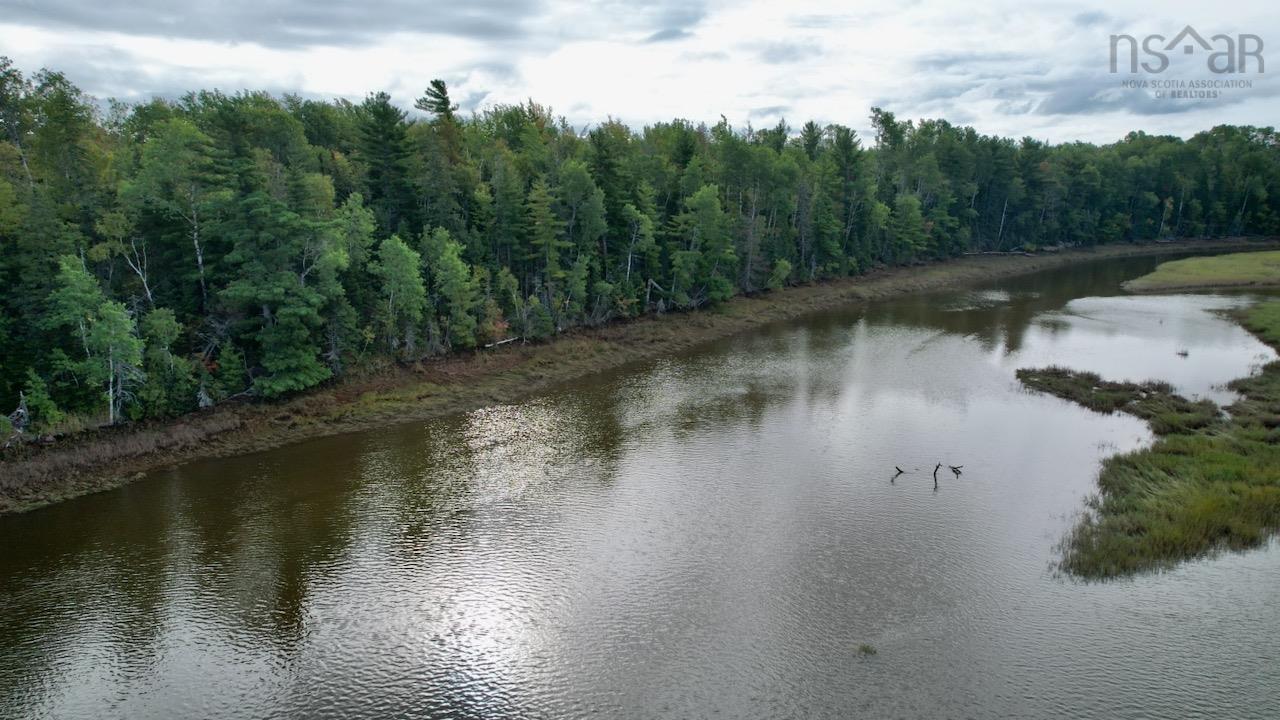 $110,975.00: 24-4 Highway 321 Highway, Roslin