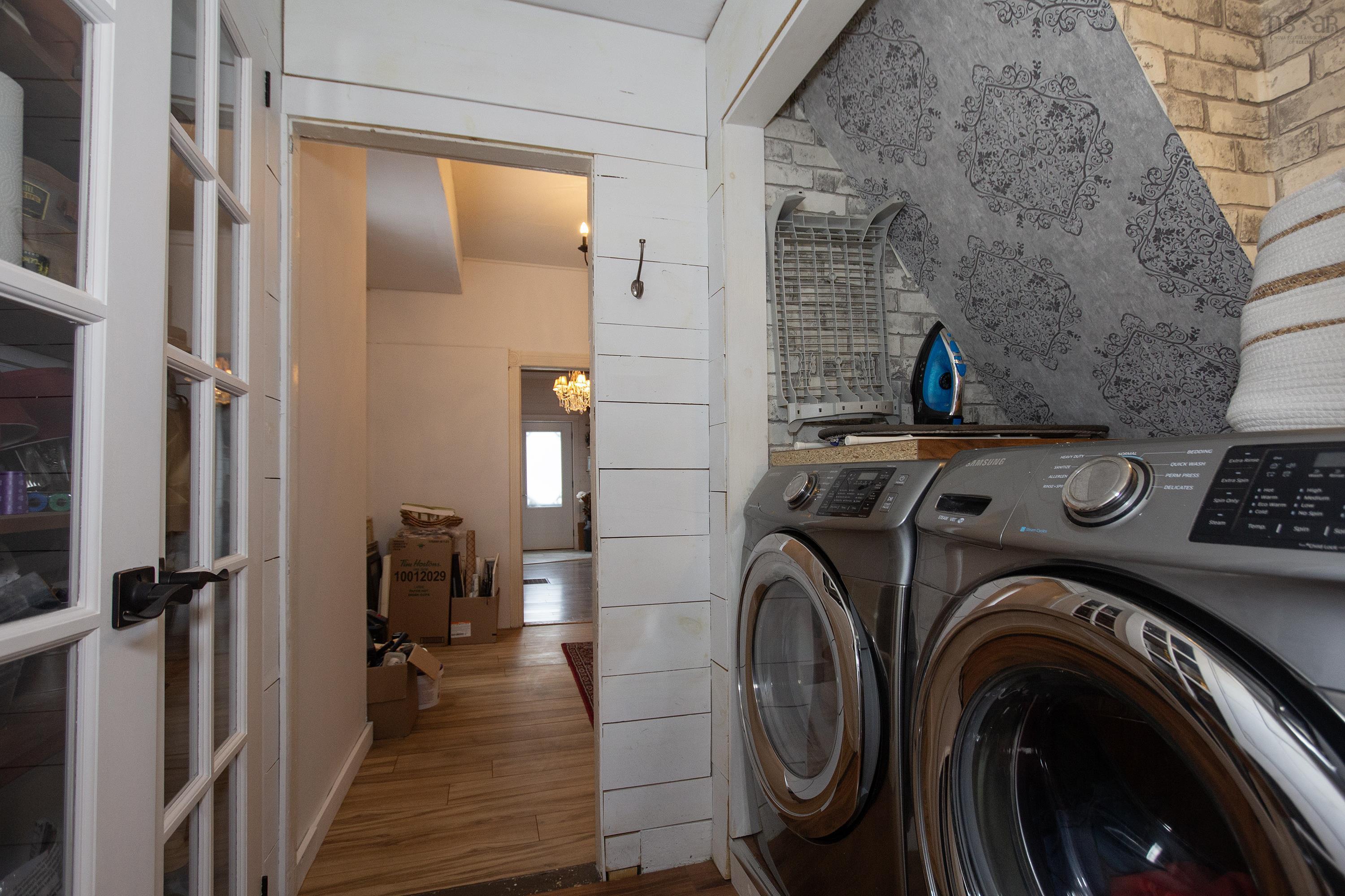 $329,900.00: 340 Foundry Street, Oxford