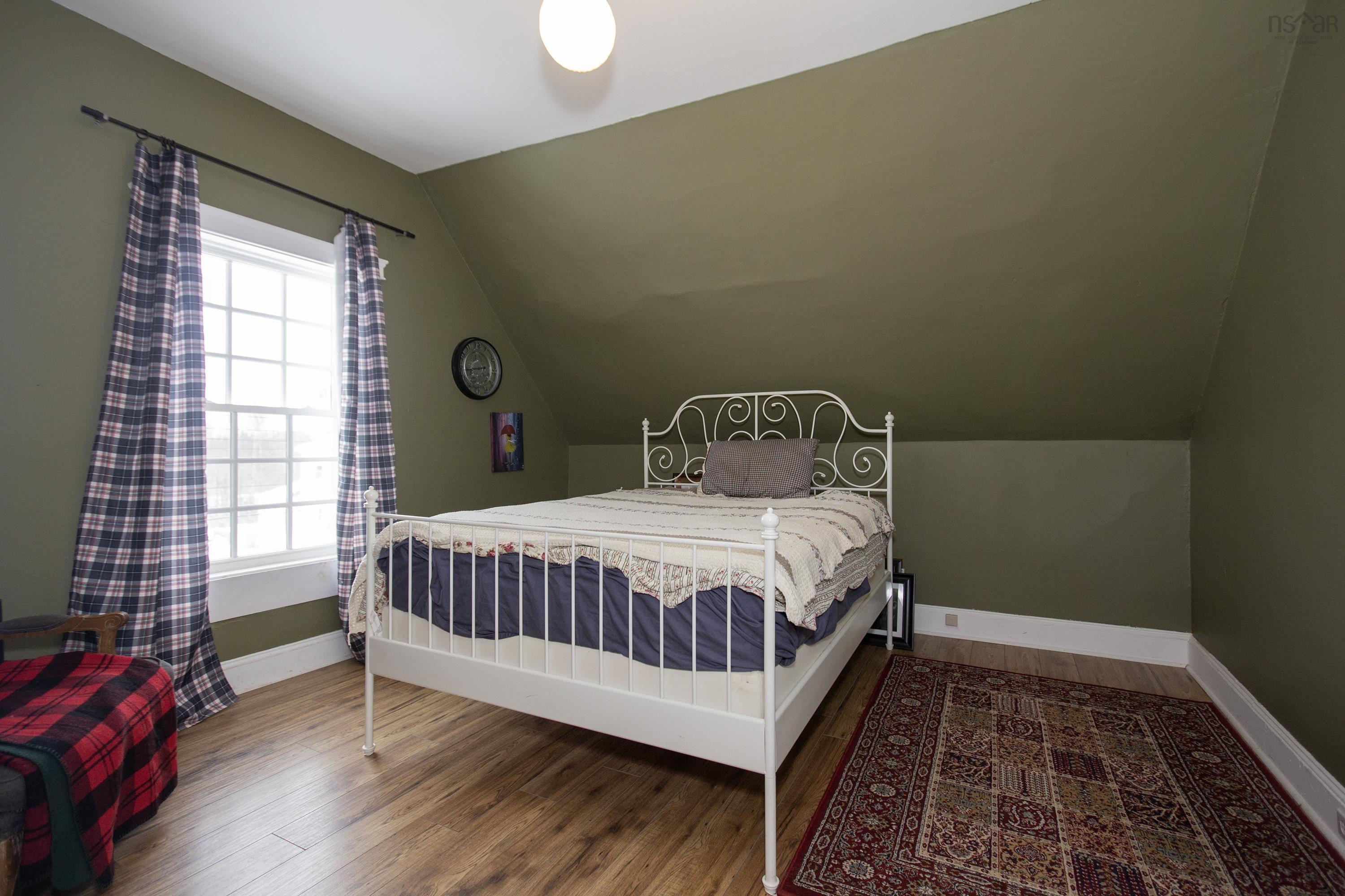 $329,900.00: 340 Foundry Street, Oxford