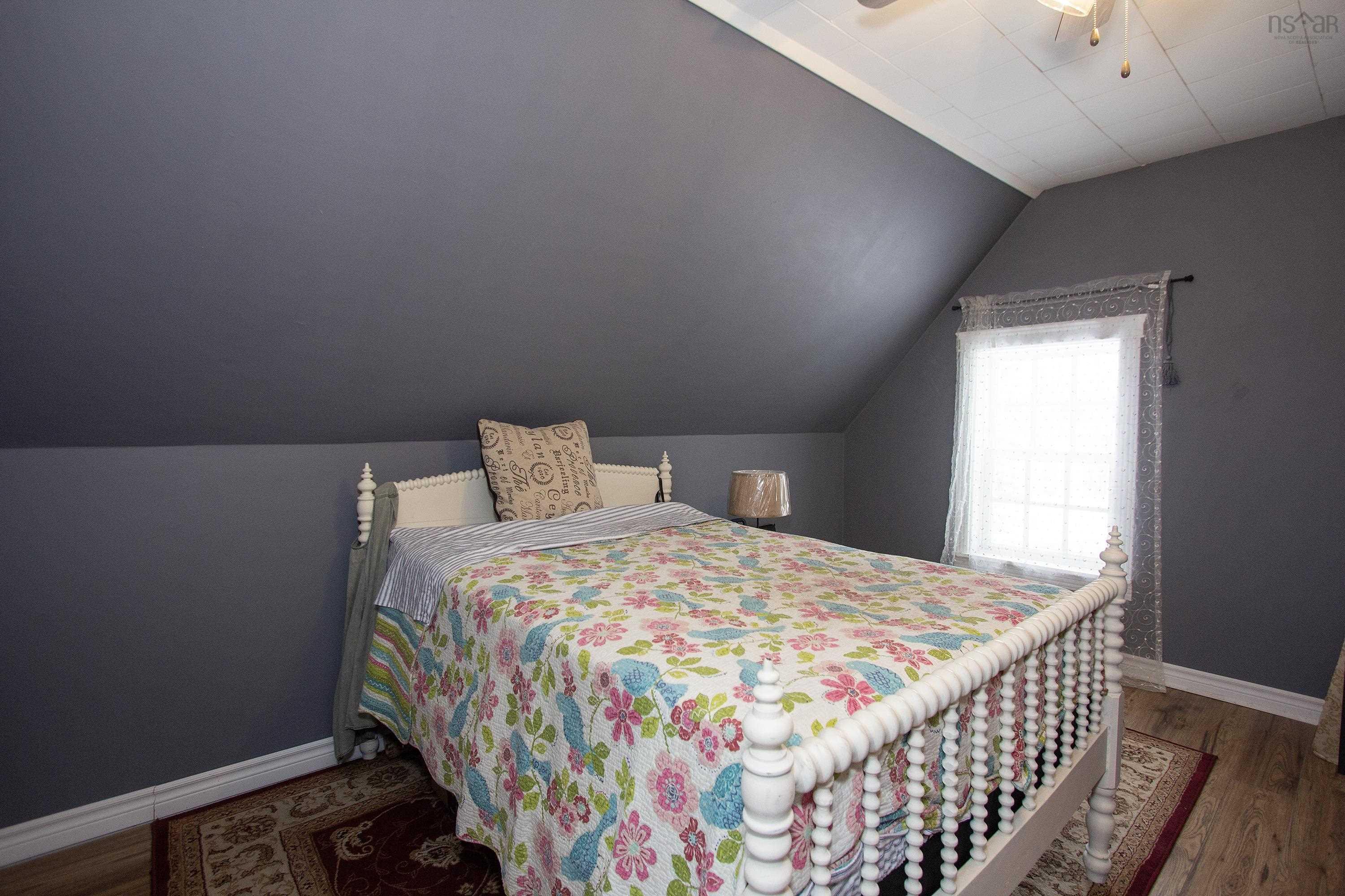 $329,900.00: 340 Foundry Street, Oxford