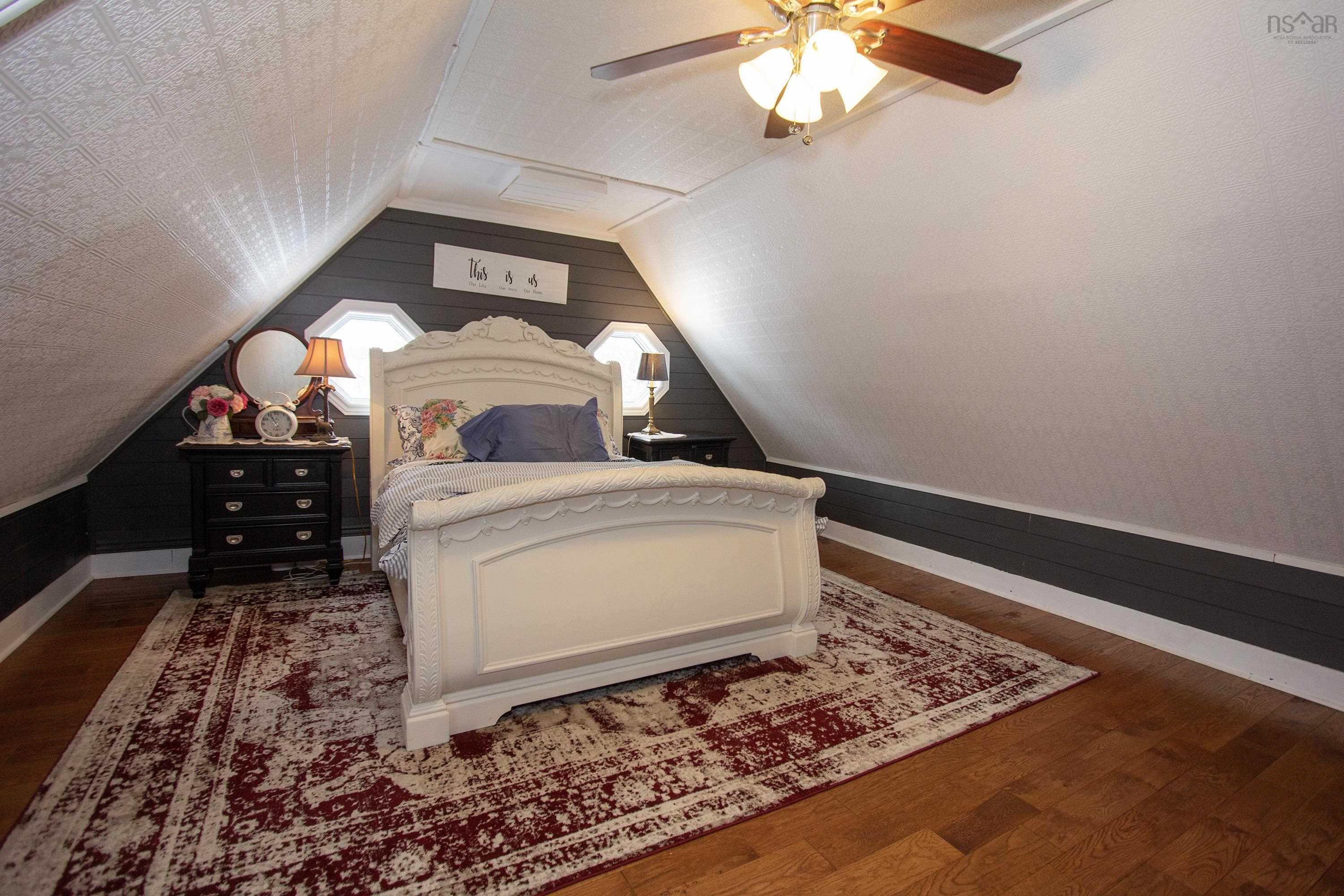 $329,900.00: 340 Foundry Street, Oxford