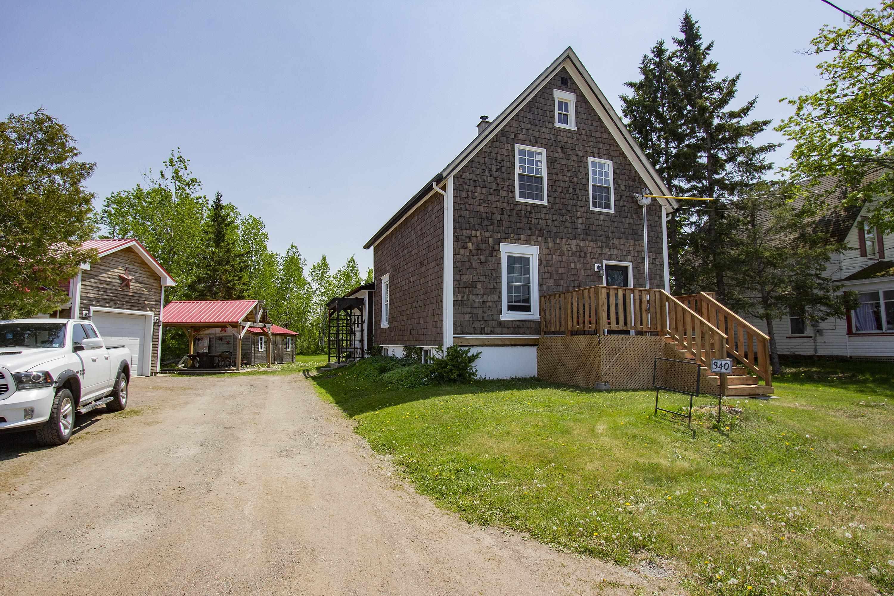 $329,900.00: 340 Foundry Street, Oxford