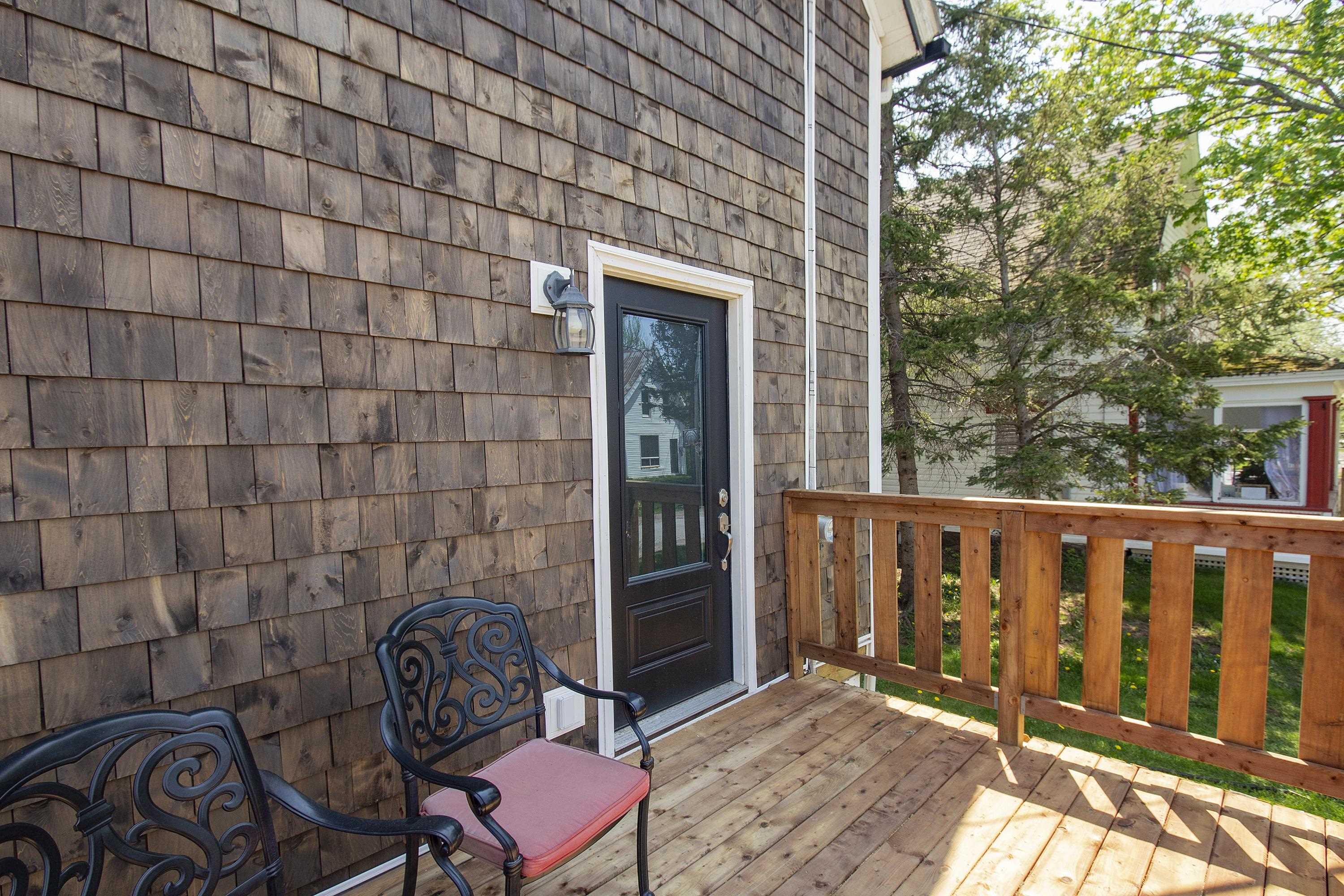 $329,900.00: 340 Foundry Street, Oxford