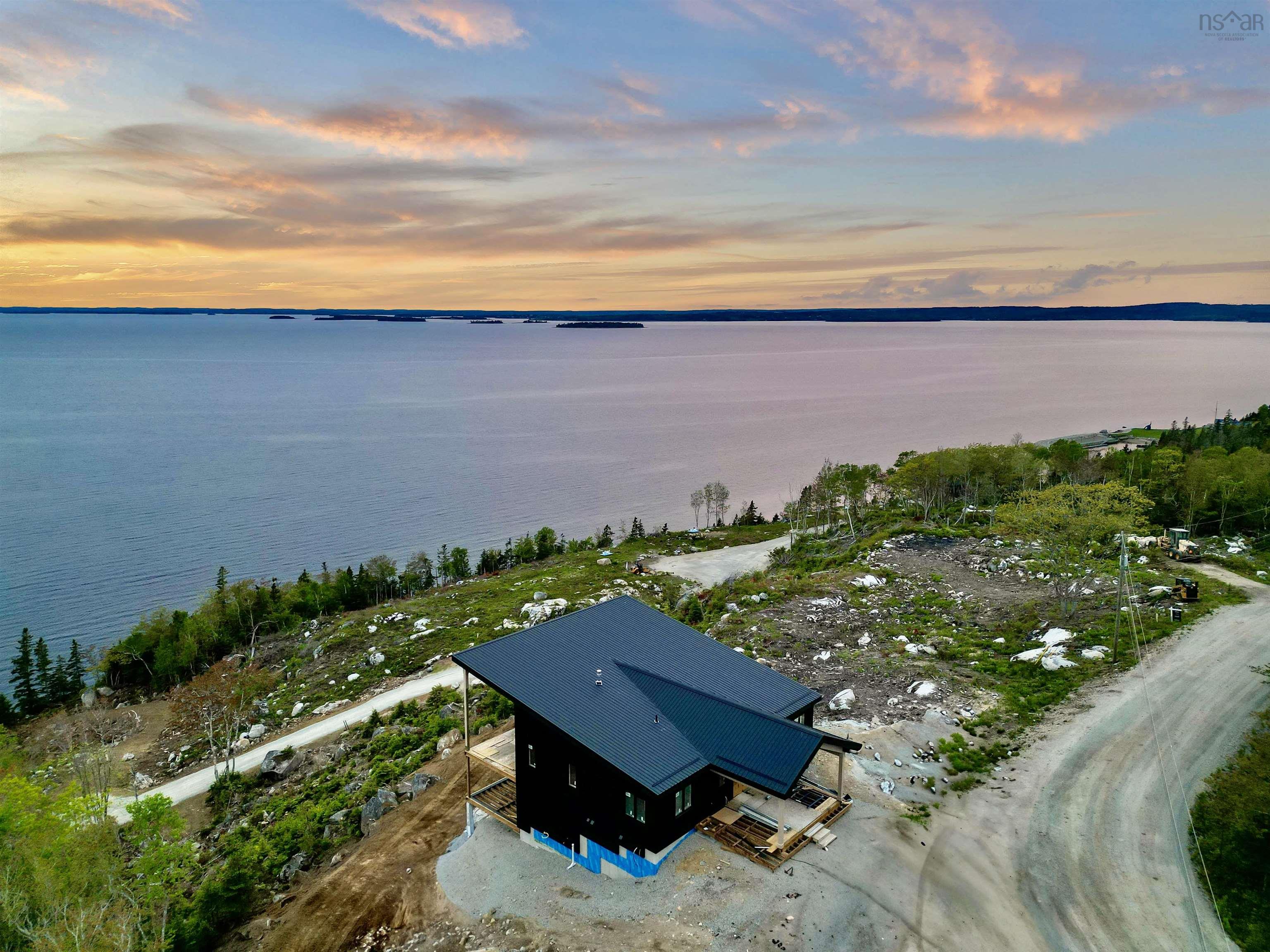 $2,267,000.00: 23 Anchors Way, East River Point