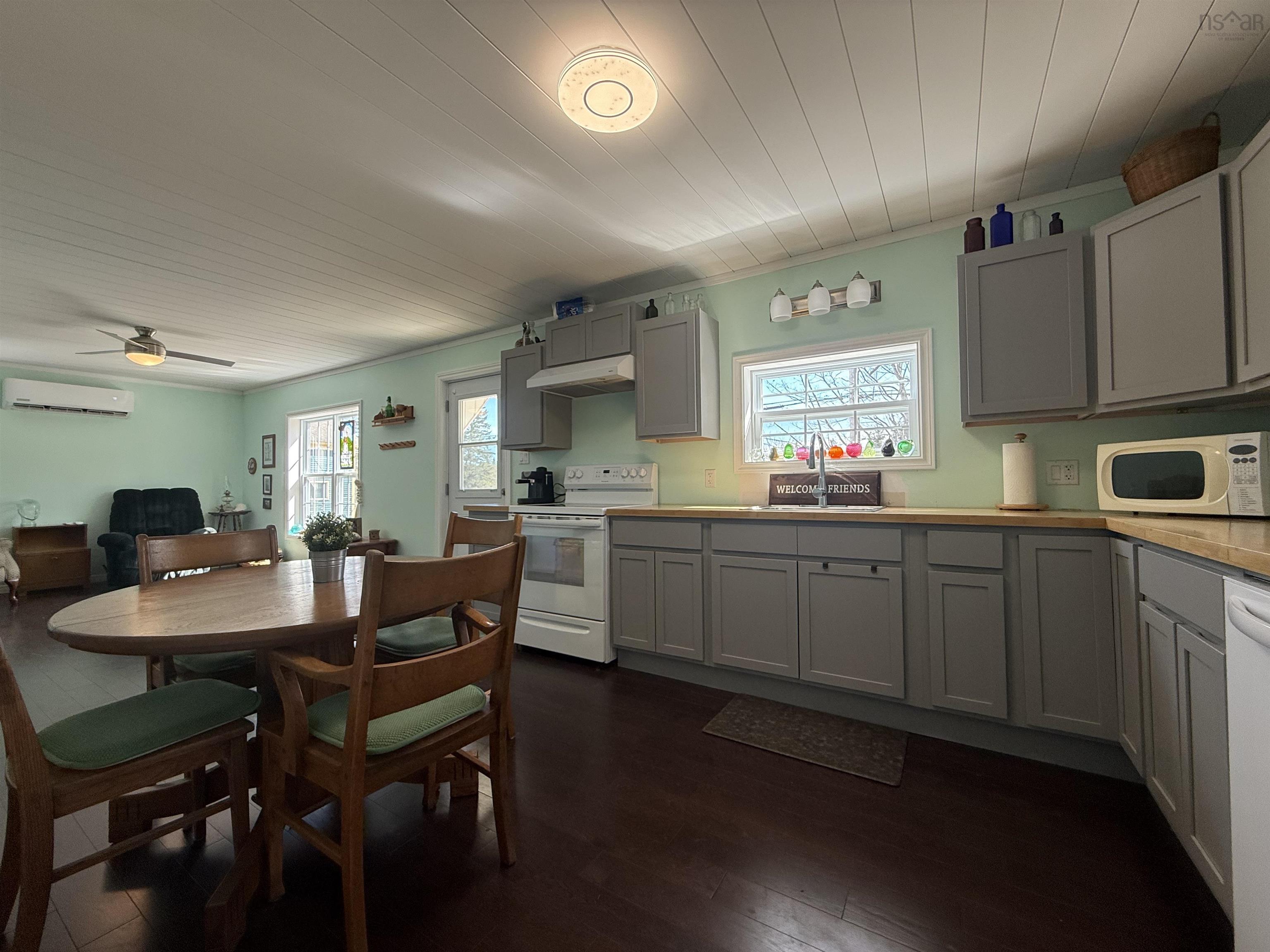 $218,900.00: 3524 Eastern Avenue, Parrsboro