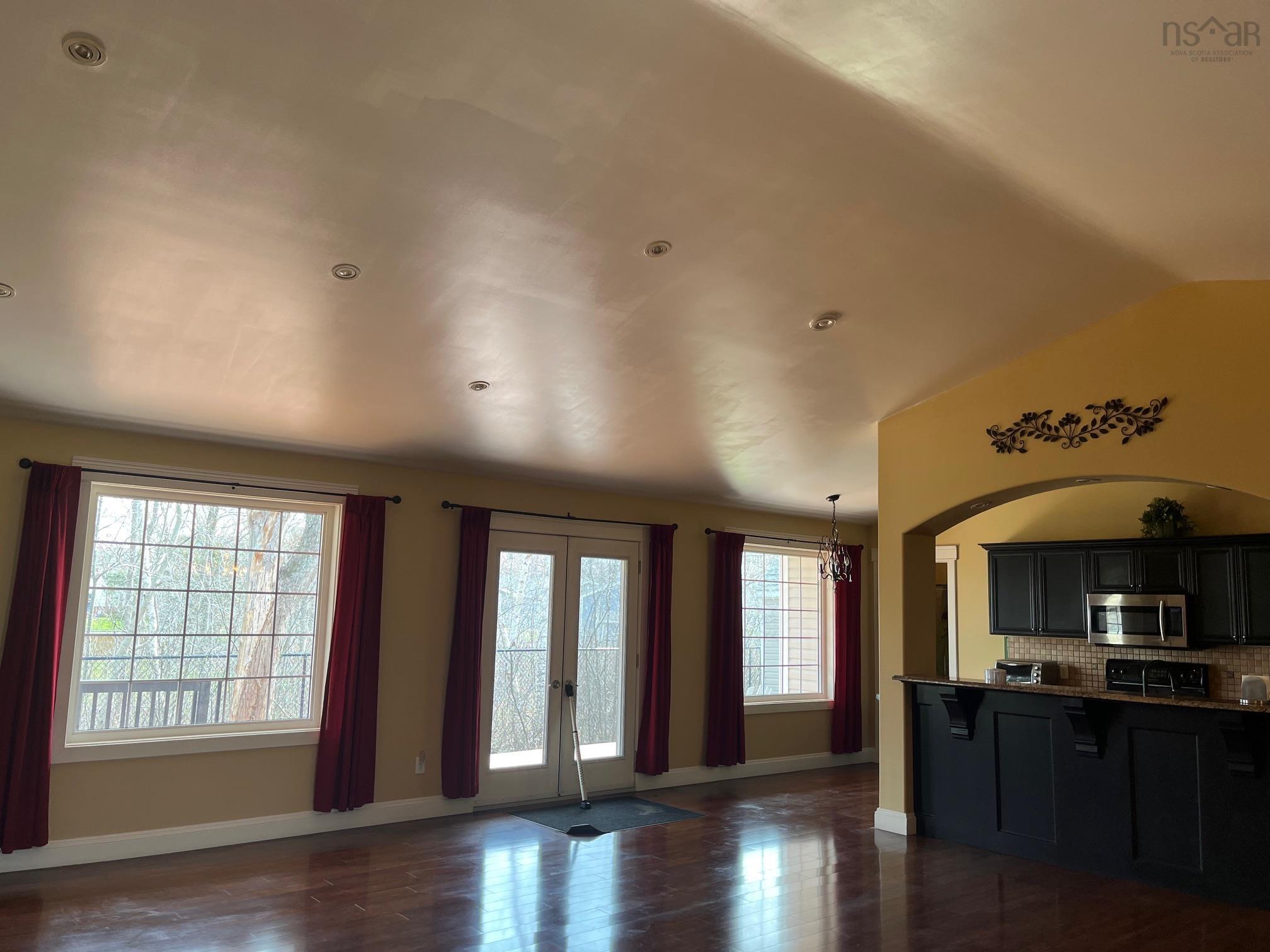 $650,000.00: 42 Rowan Avenue, New Glasgow