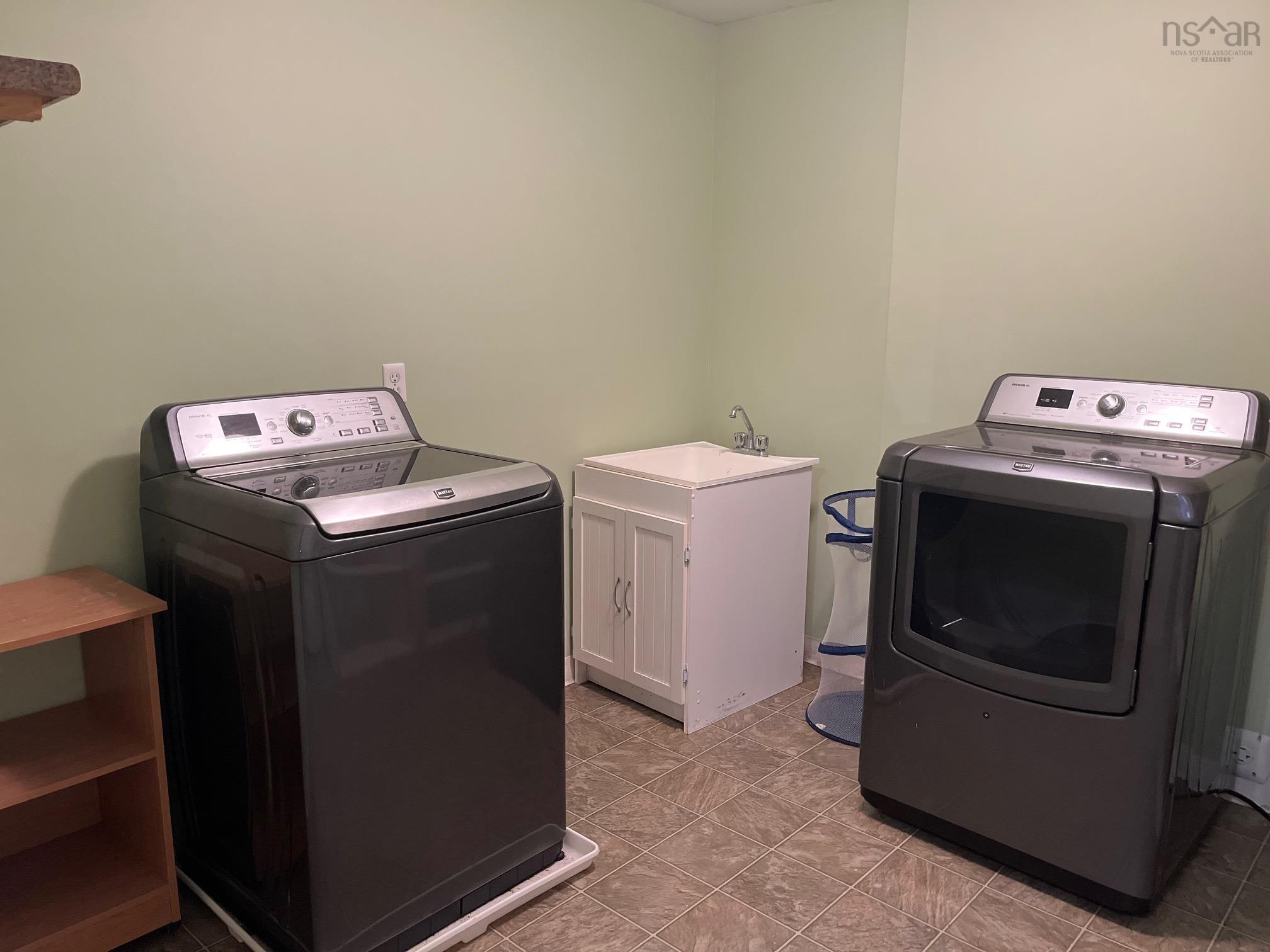 $650,000.00: 42 Rowan Avenue, New Glasgow